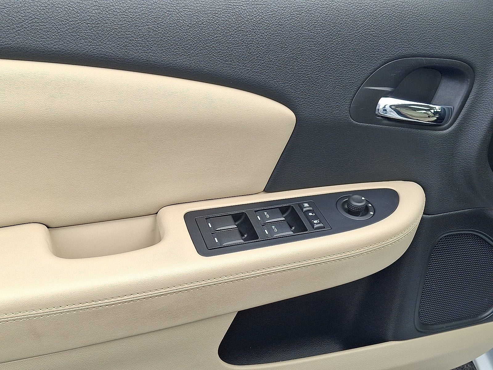 2013 Chrysler 200 Limited