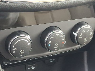 2013 Chrysler 200 Limited