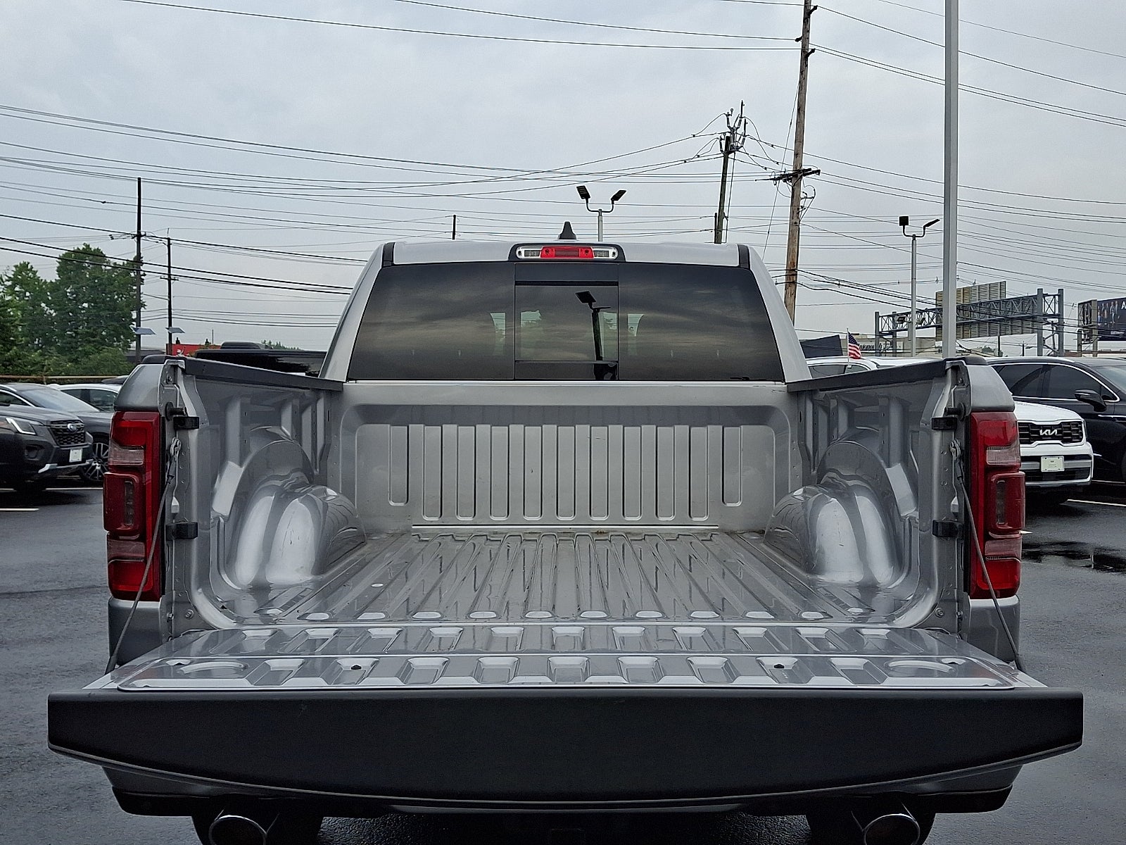 2023 RAM 1500 Laramie Crew Cab 4x4 5'7" Box