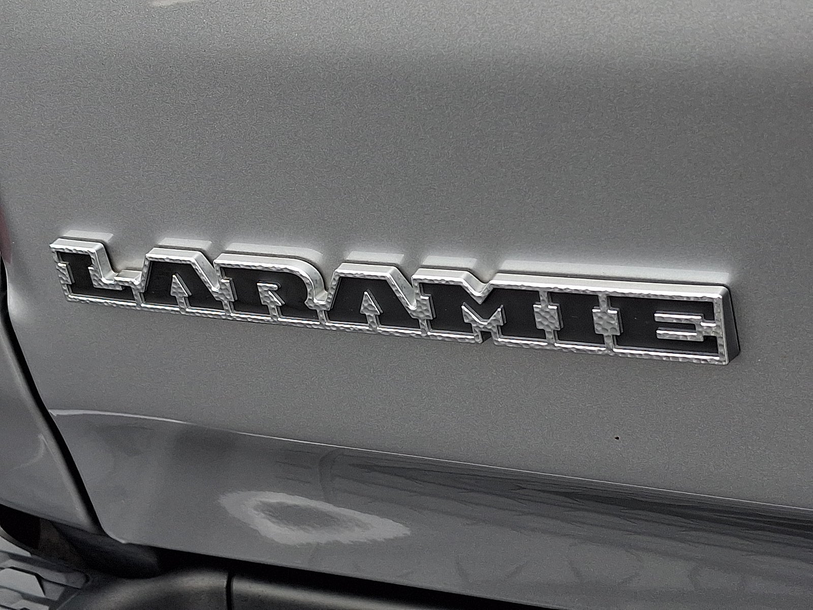2023 RAM 1500 Laramie Crew Cab 4x4 5'7" Box