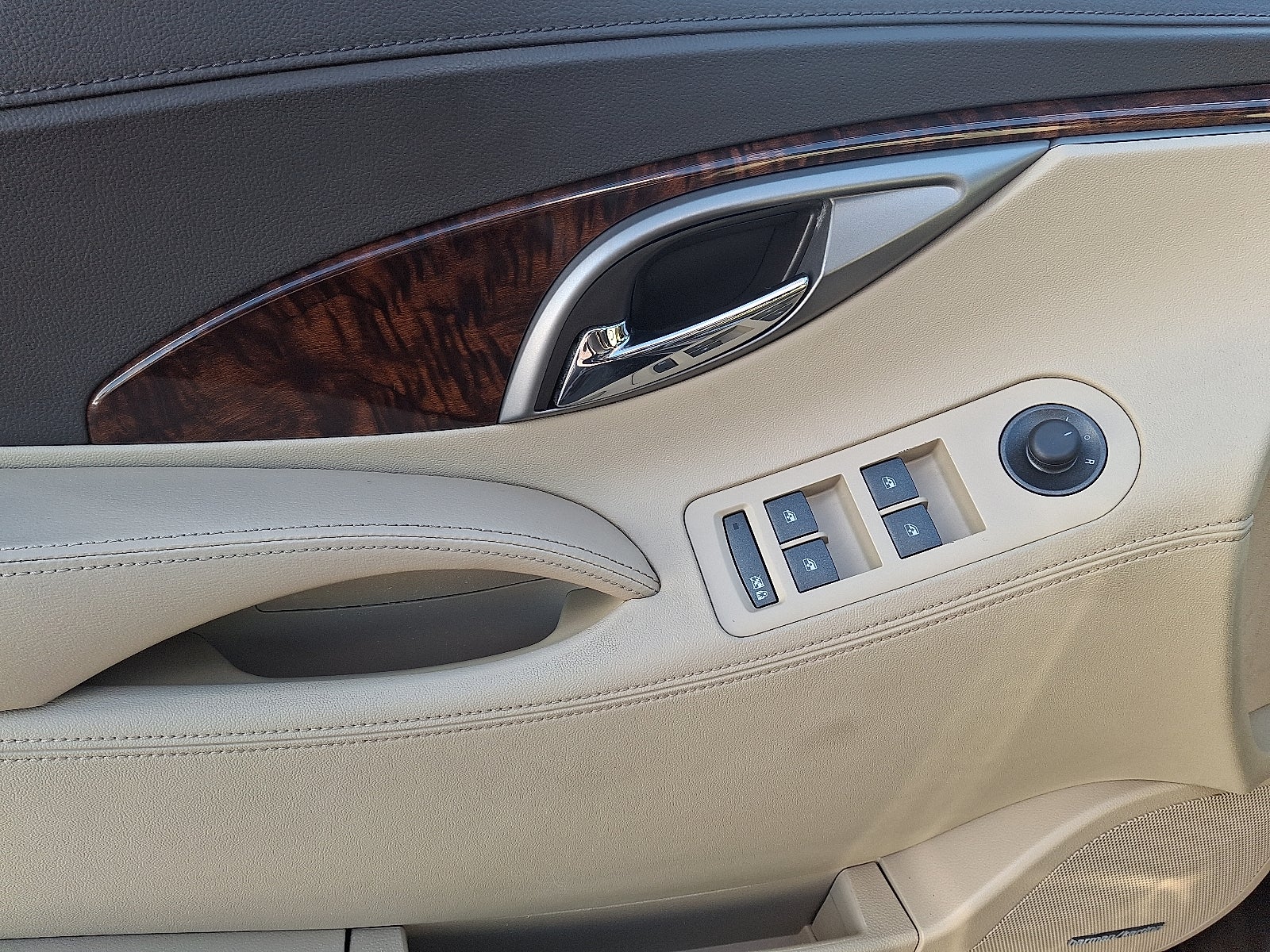 2012 Buick LaCrosse Premium 2