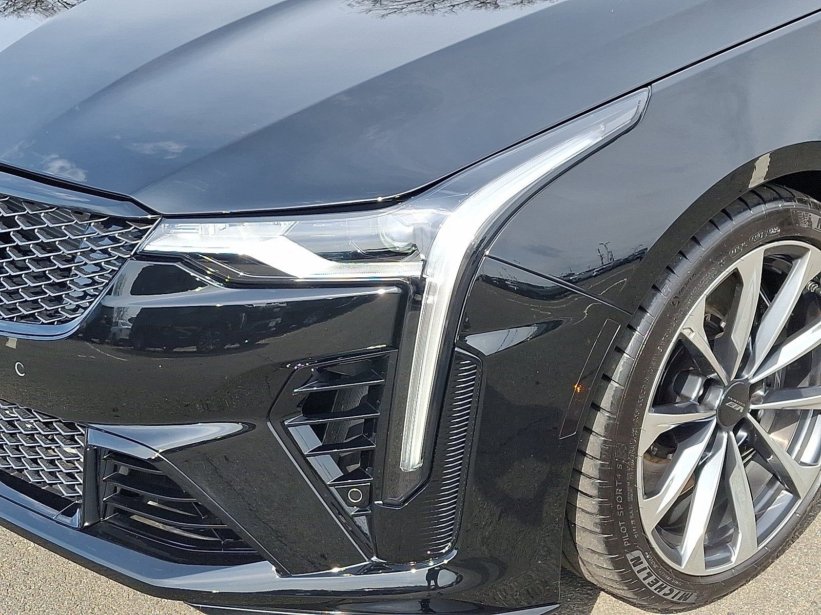 2025 Cadillac CT4-V V-Series Blackwing