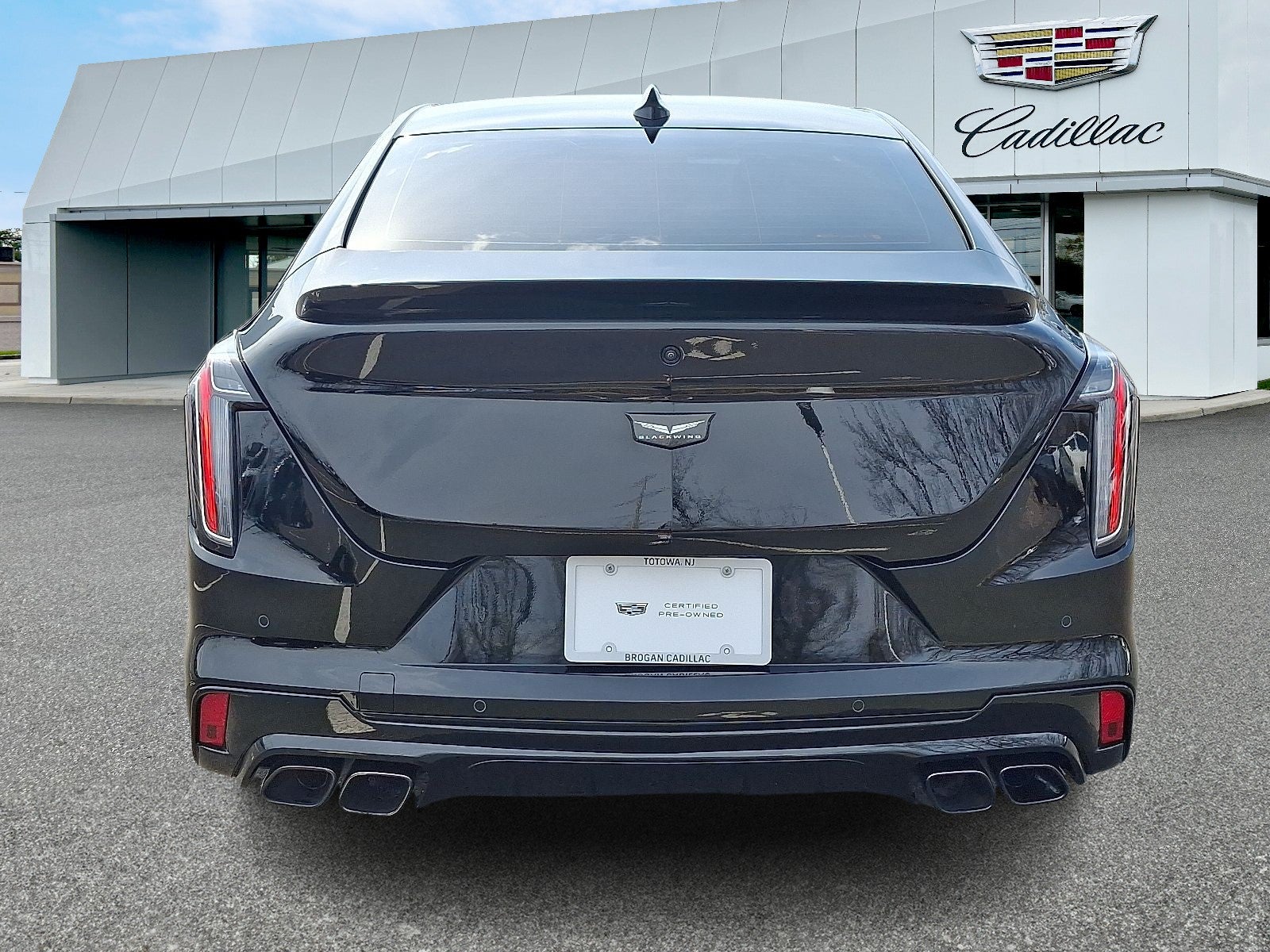 2025 Cadillac CT4-V V-Series Blackwing