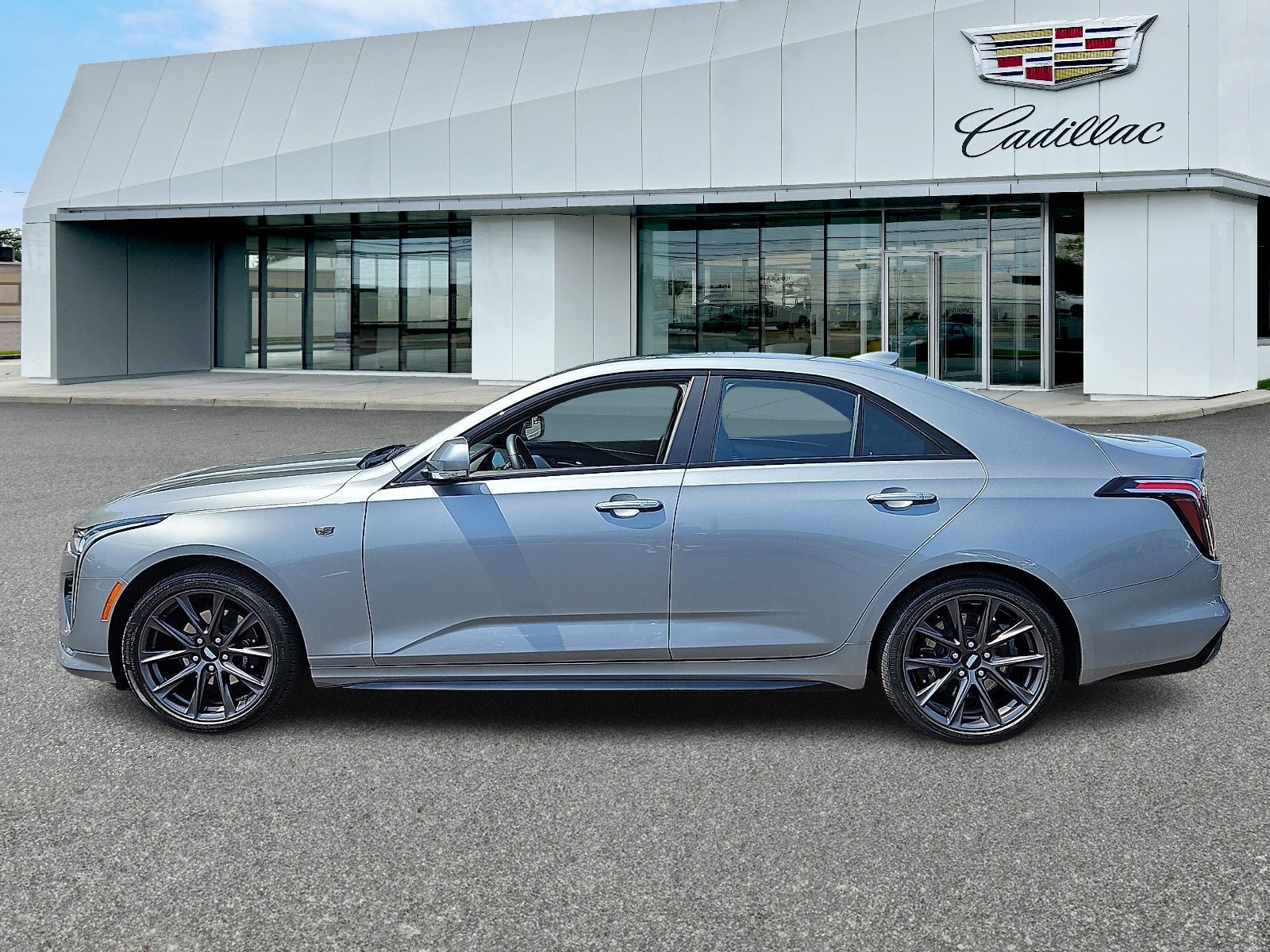 2024 Cadillac CT4 Sport