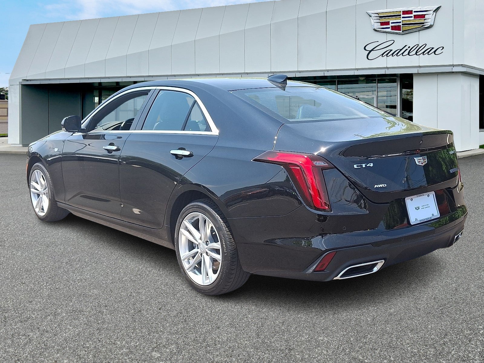 2023 Cadillac CT4 Luxury