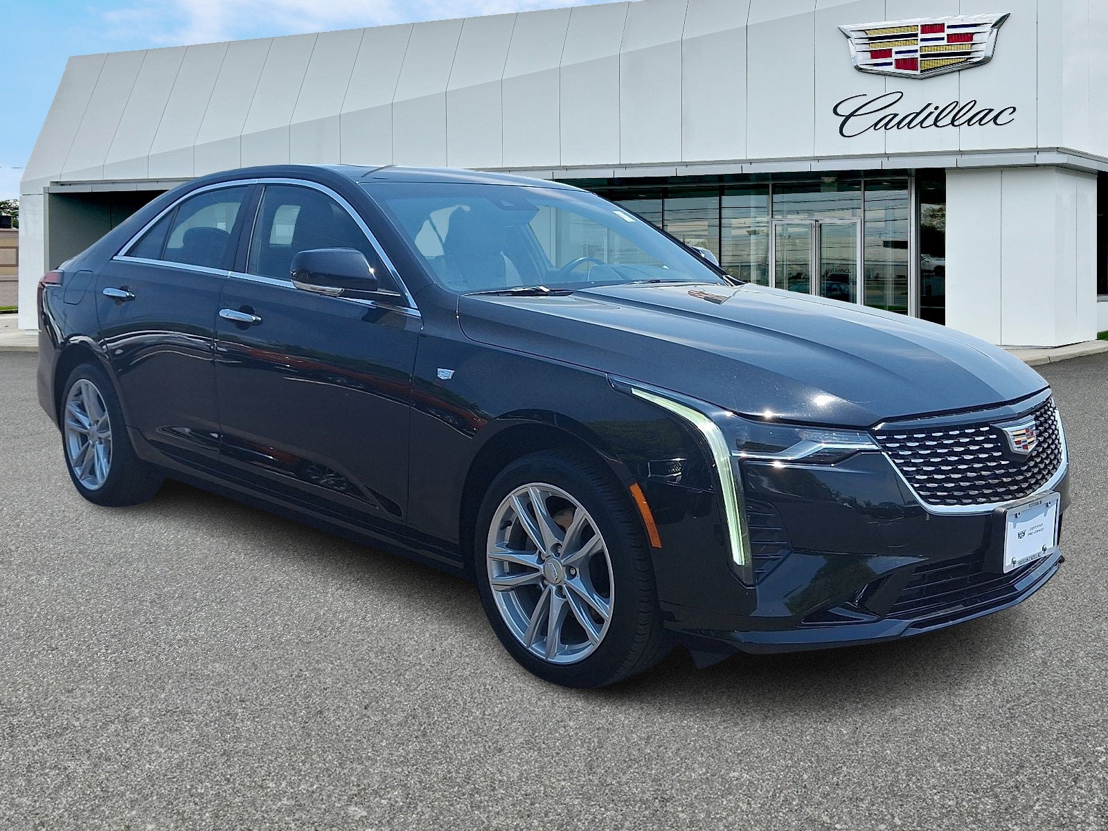 2023 Cadillac CT4 Luxury