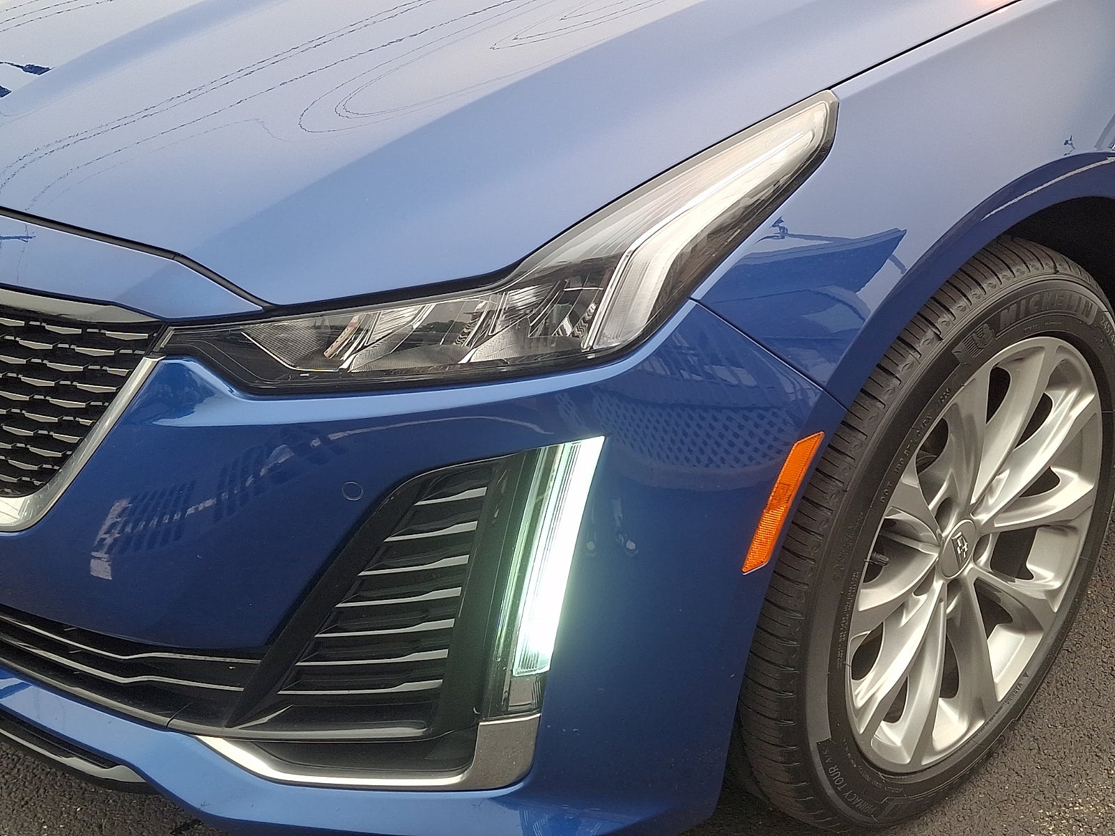 2023 Cadillac CT5 Premium Luxury