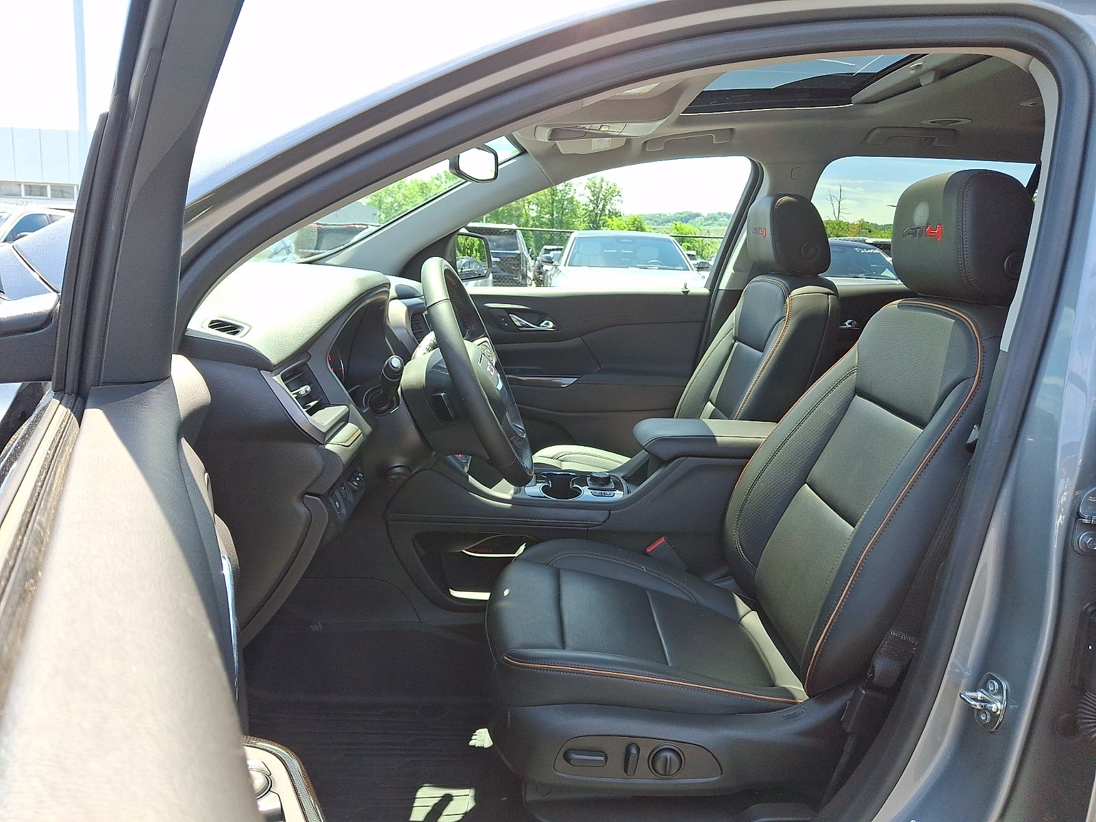 2023 GMC Acadia AT4