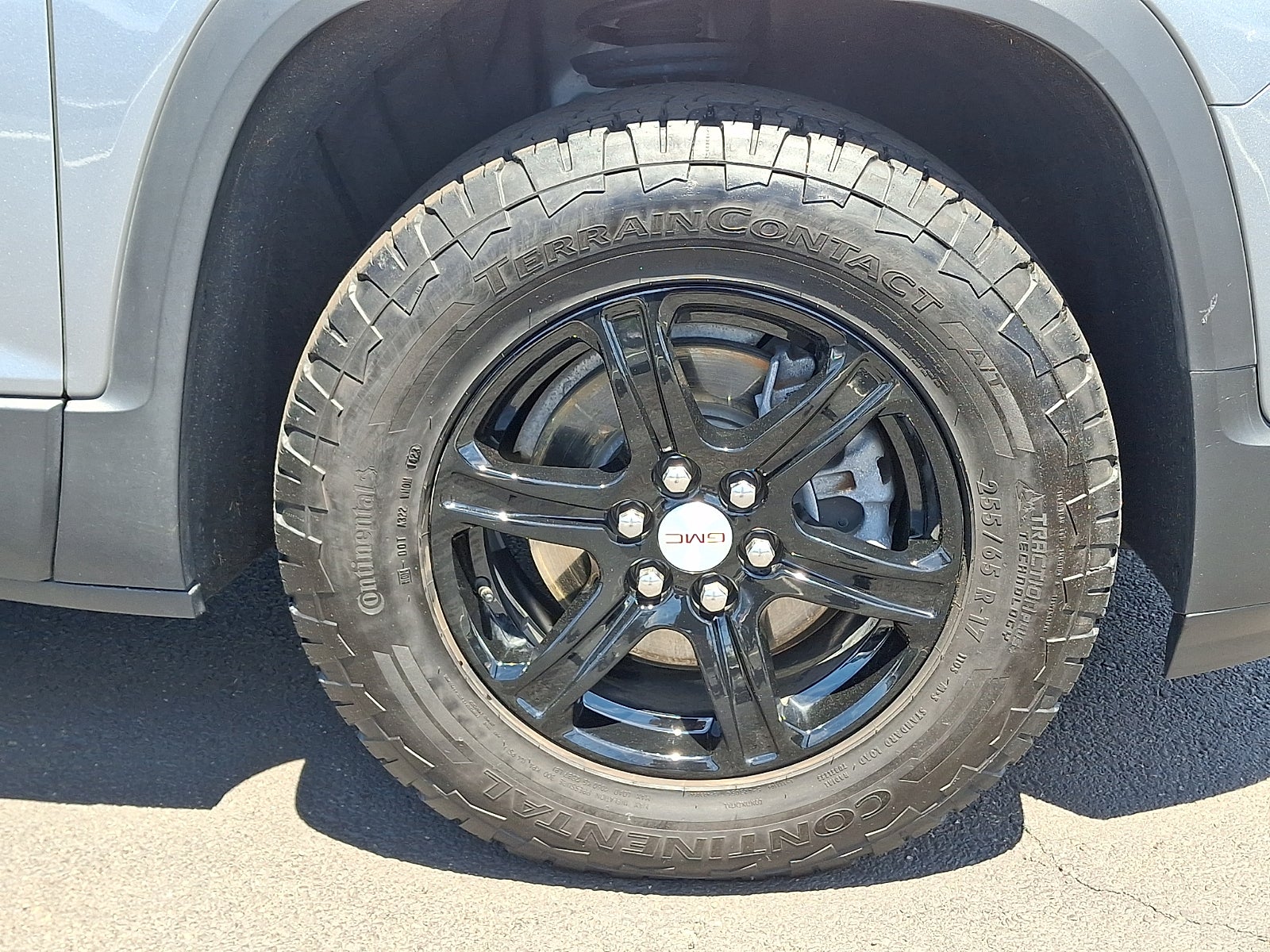 2023 GMC Acadia AT4