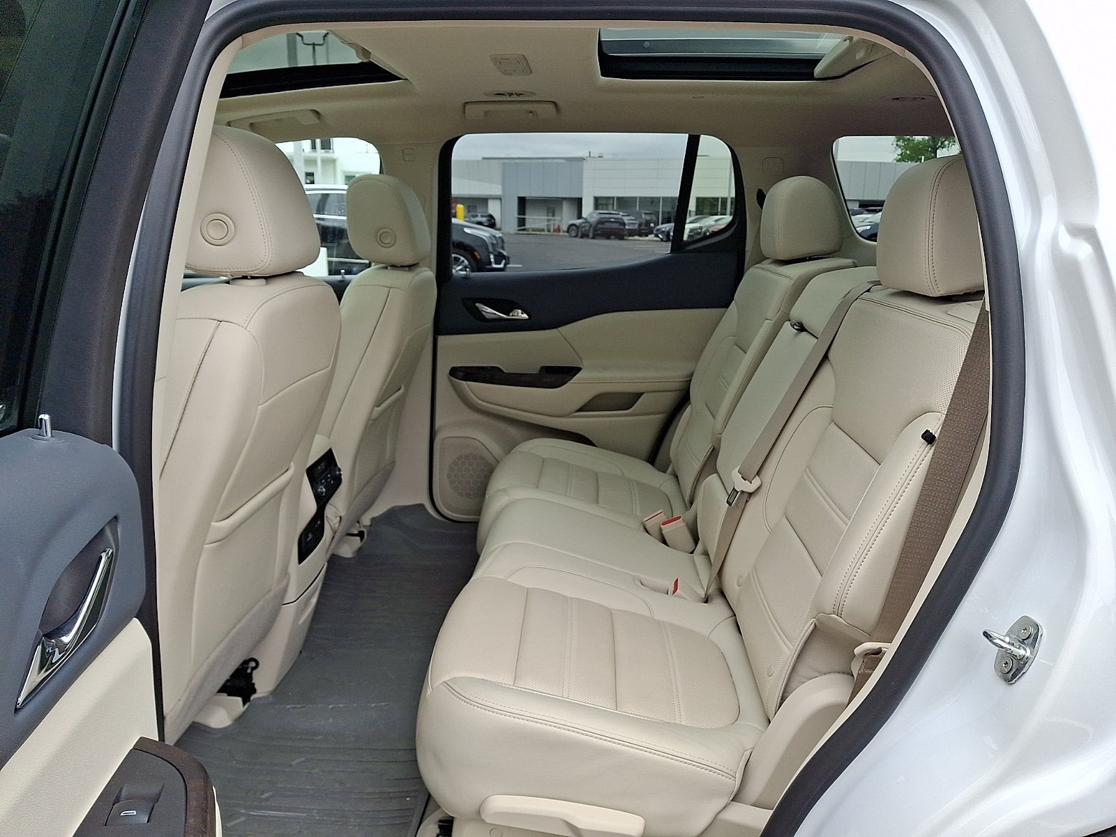2022 GMC Acadia Denali