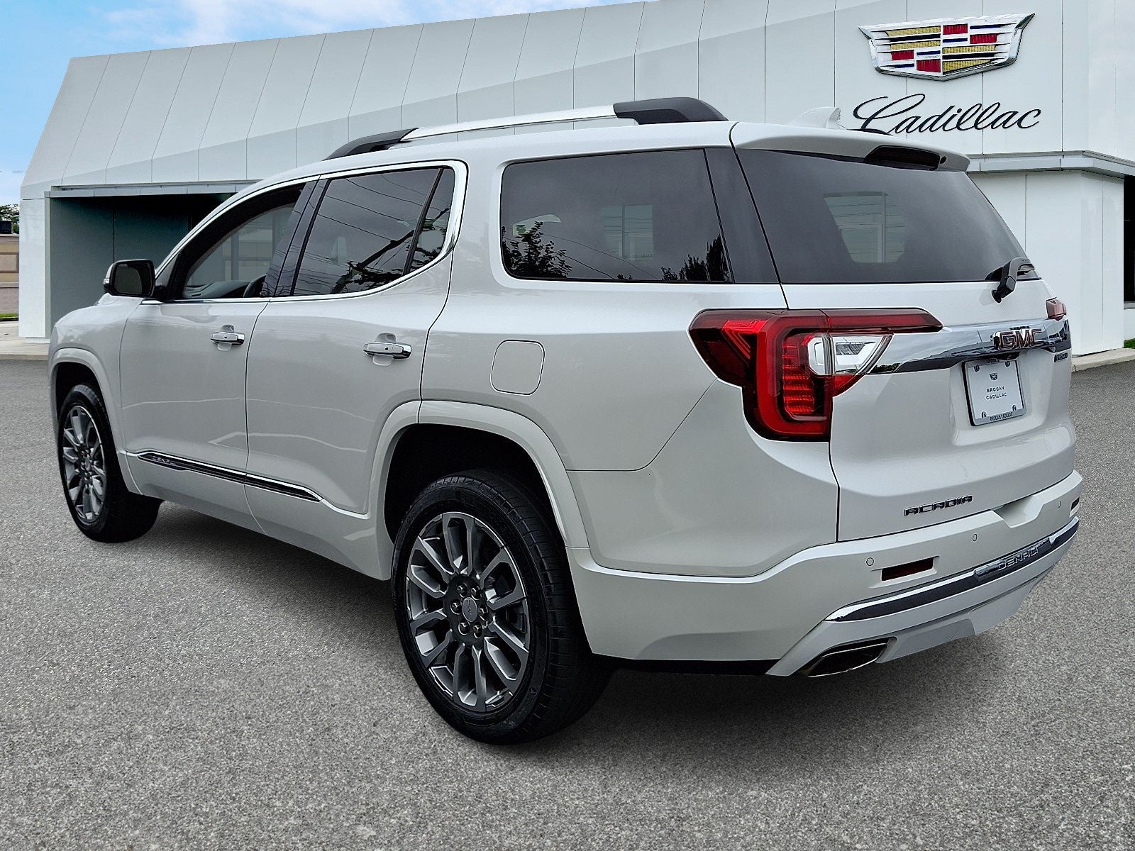 2022 GMC Acadia Denali
