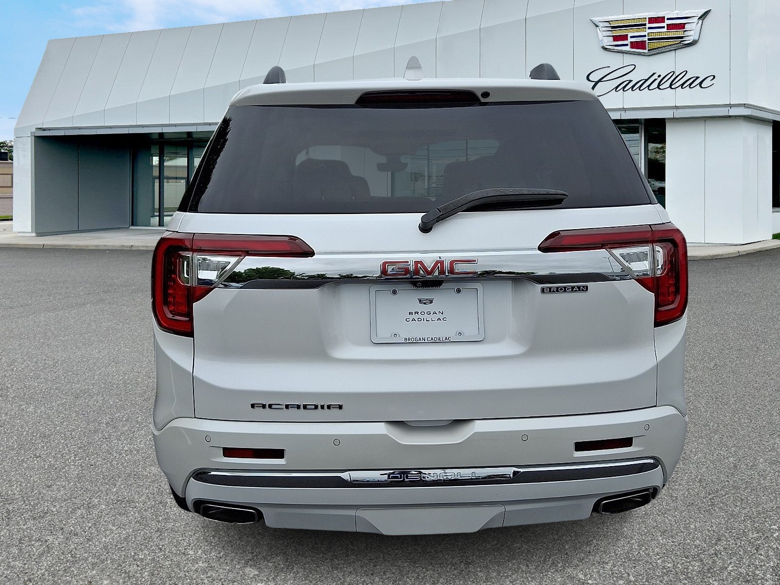 2022 GMC Acadia Denali