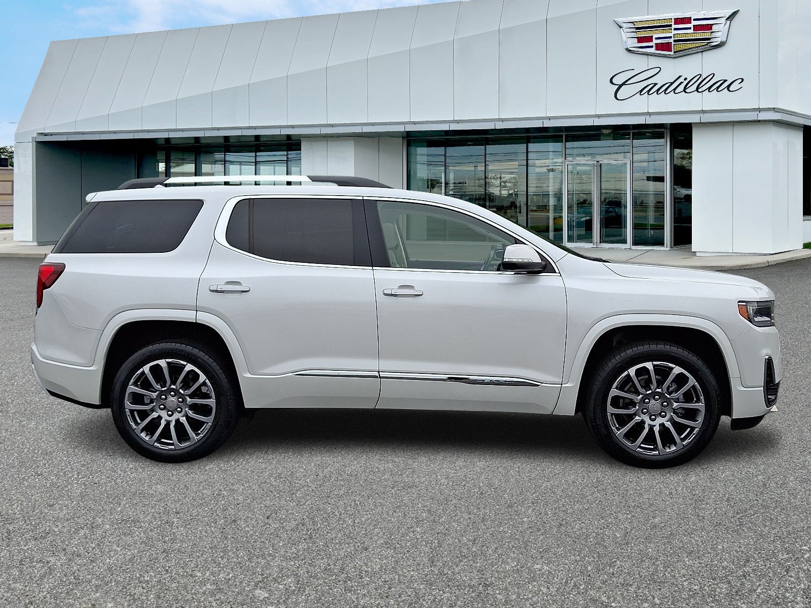 2022 GMC Acadia Denali
