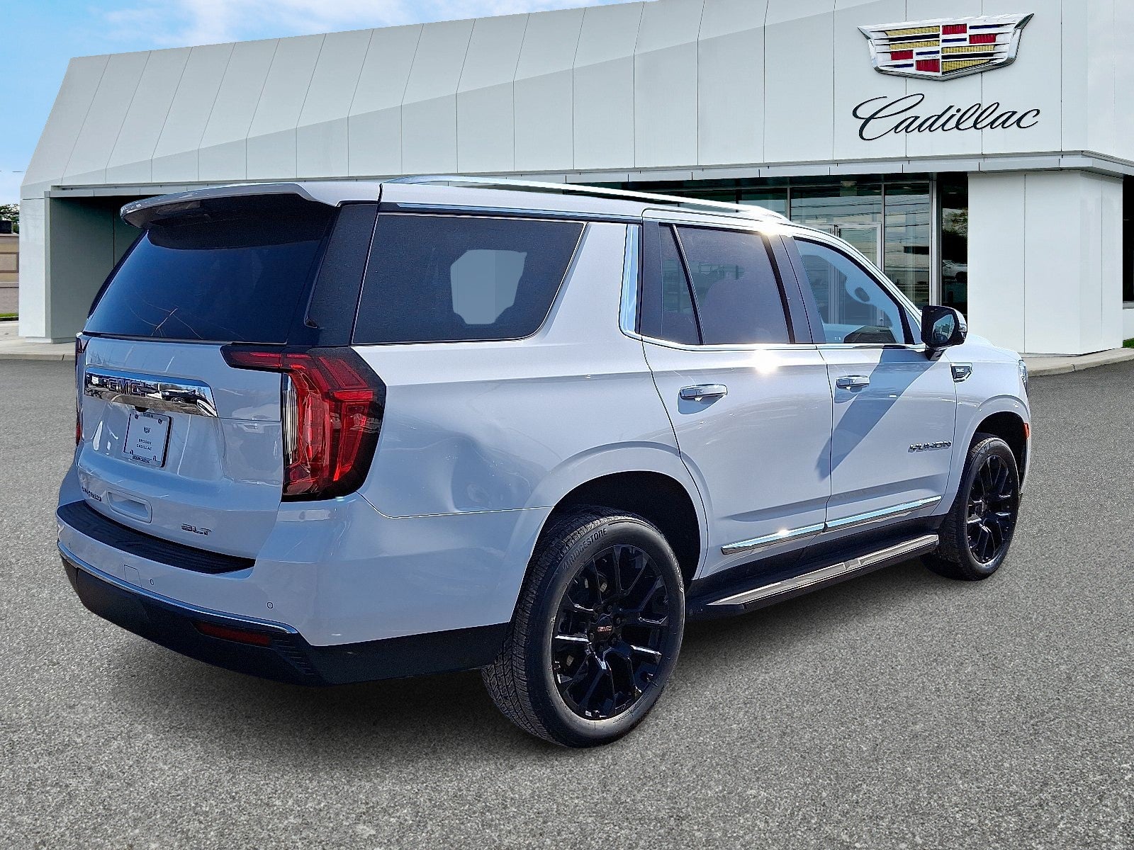 2022 GMC Yukon SLT