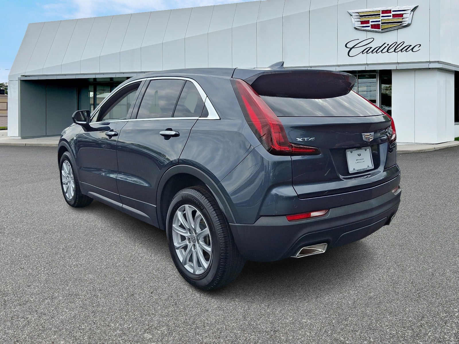 2021 Cadillac XT4 FWD Luxury