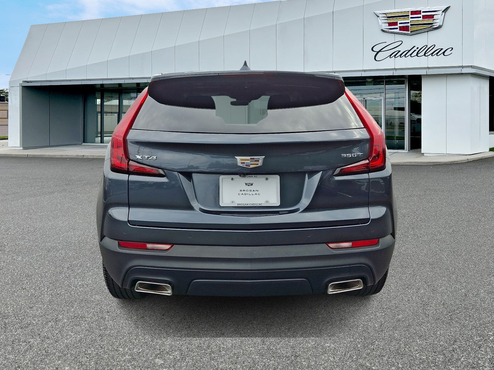 2021 Cadillac XT4 FWD Luxury