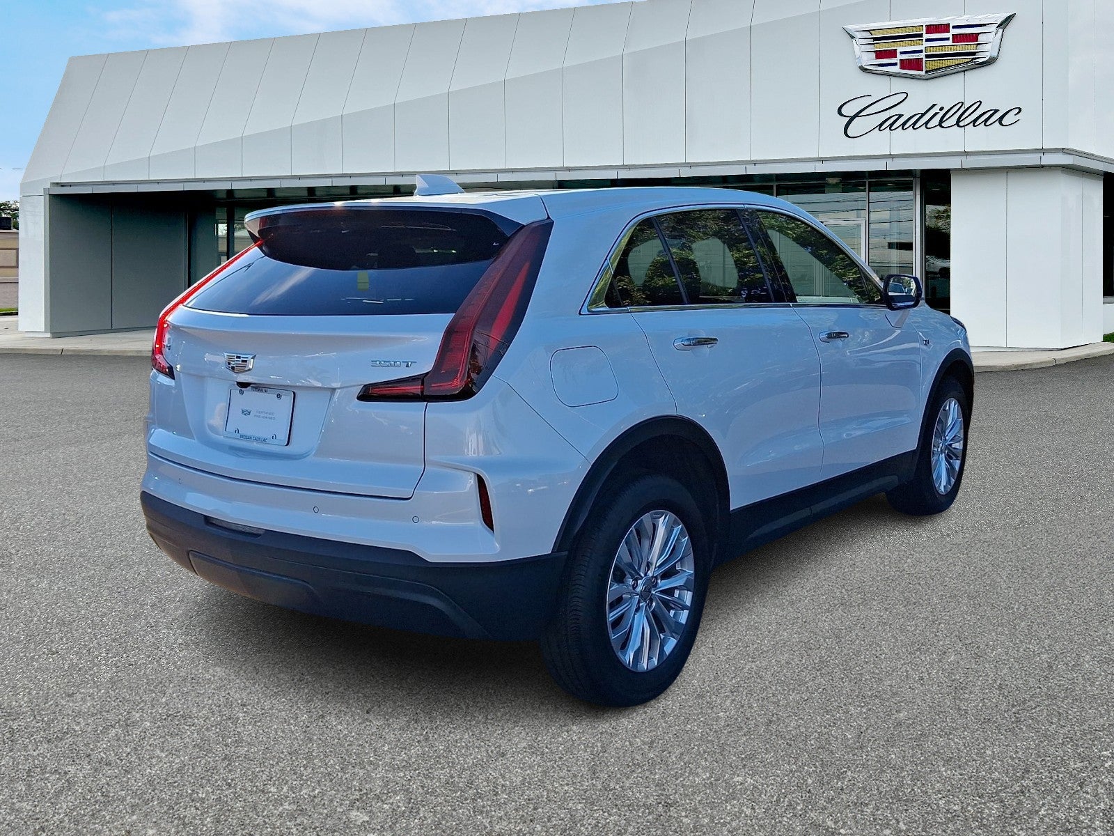 2024 Cadillac XT4 Luxury