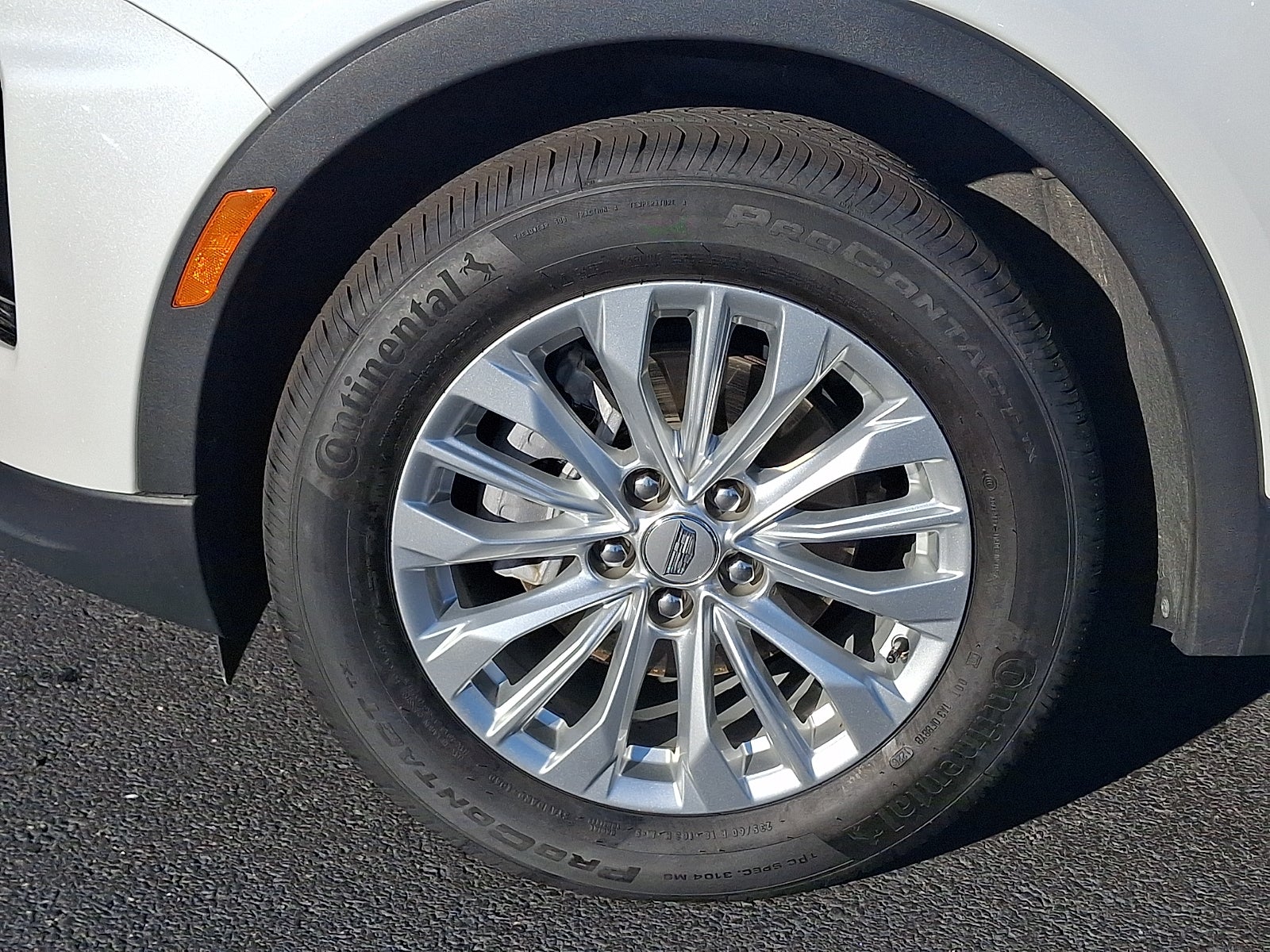 2024 Cadillac XT4 Luxury