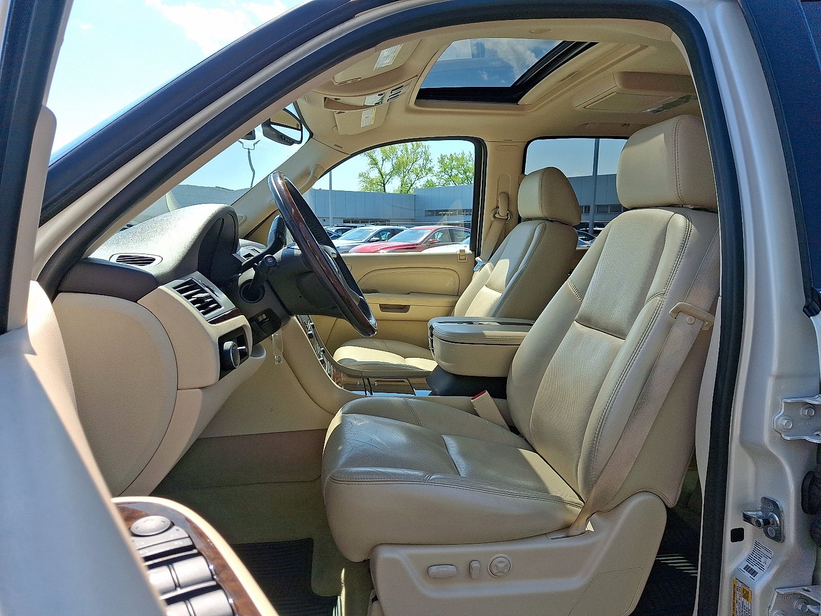 2007 Cadillac Escalade Standard