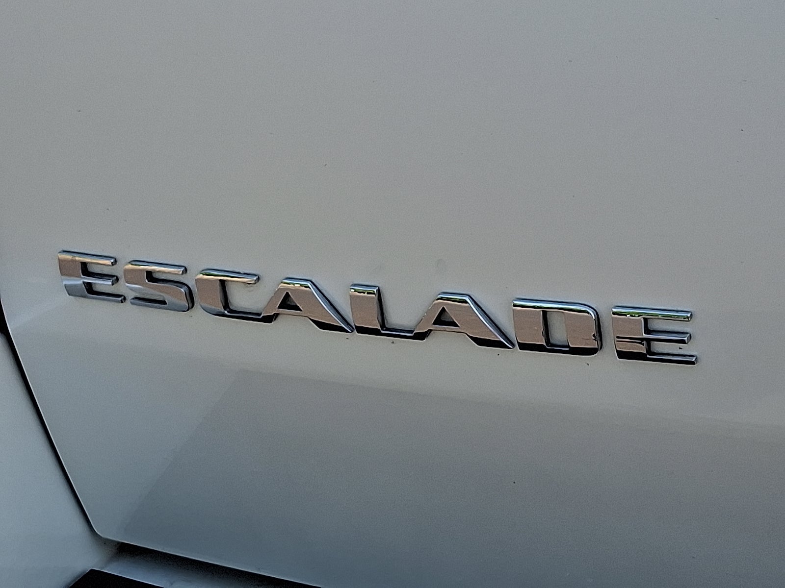 2007 Cadillac Escalade Standard