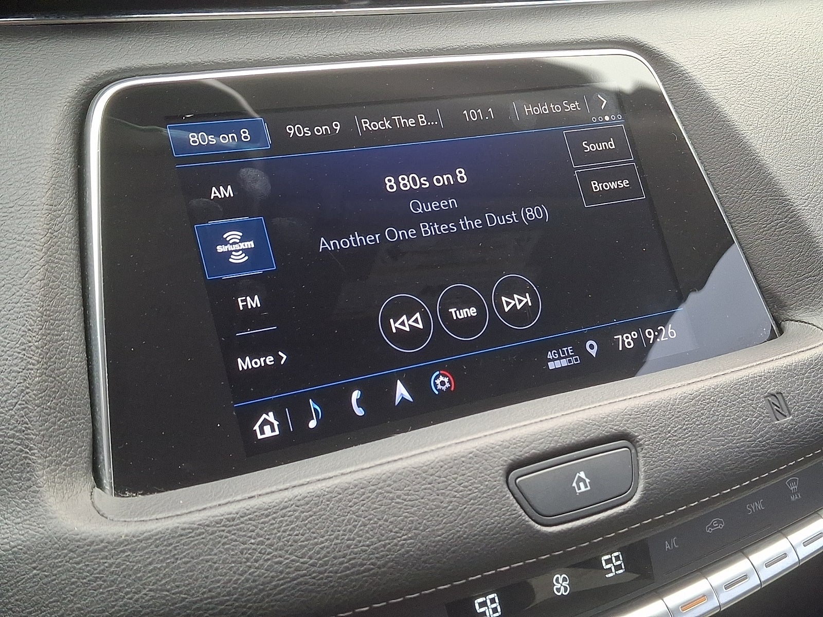 2019 Cadillac XT4 AWD Luxury