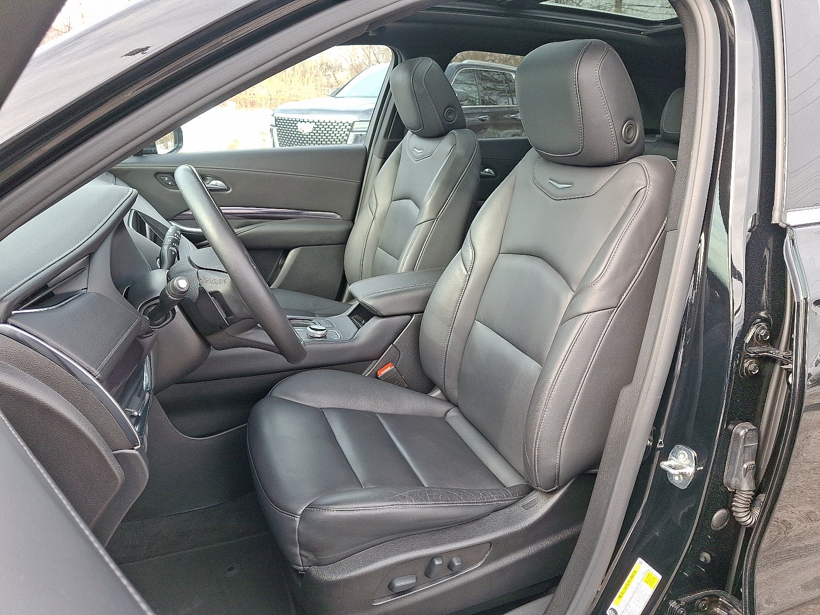 2023 Cadillac XT4 Luxury