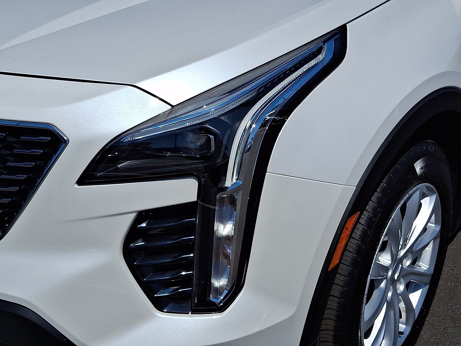 2023 Cadillac XT4 Luxury