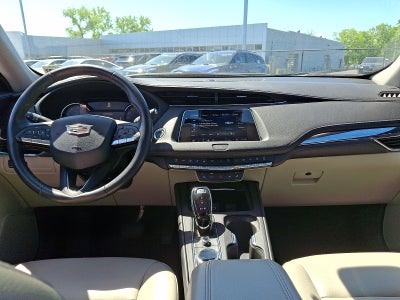 2023 Cadillac XT4 Luxury