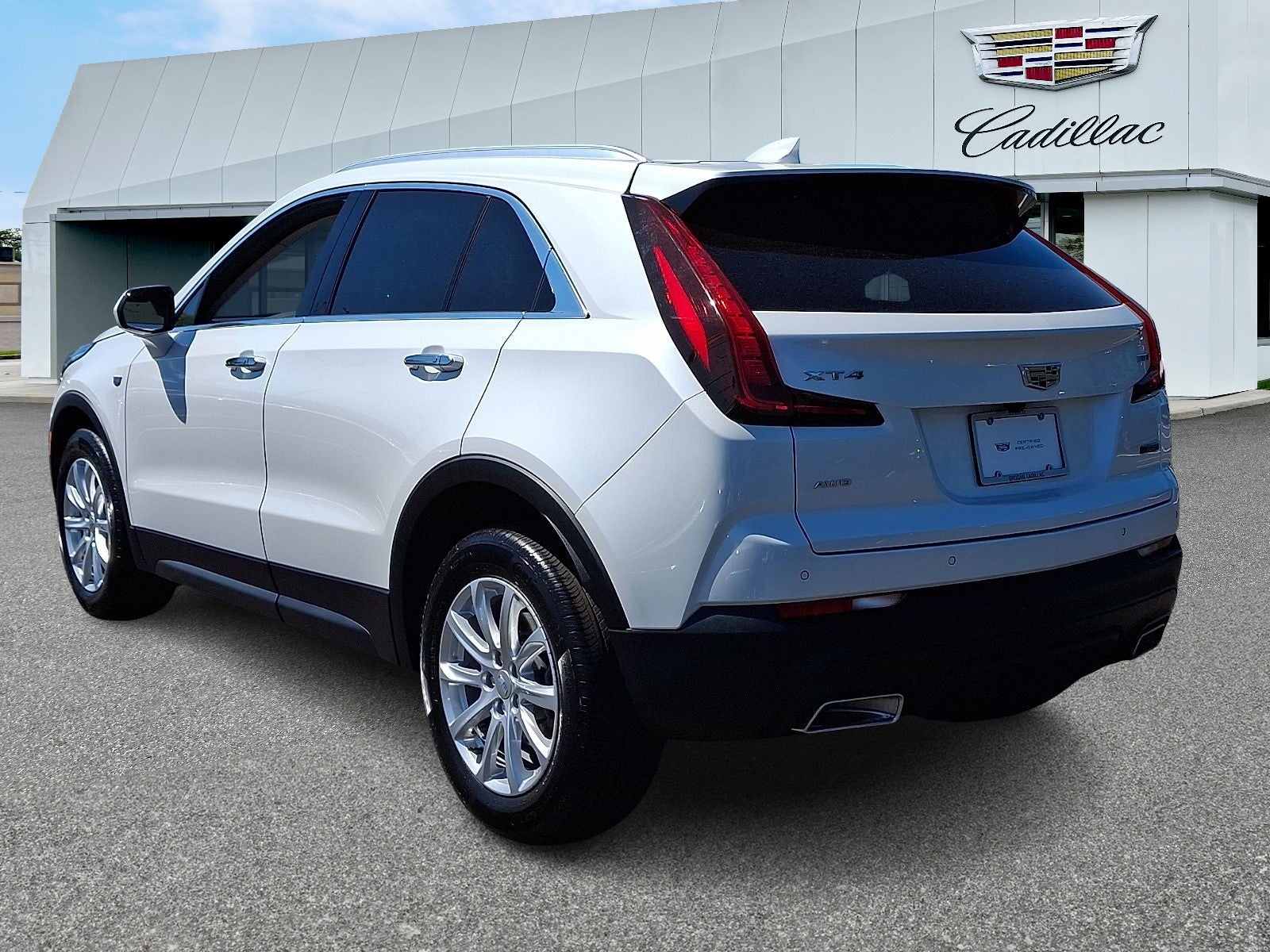 2023 Cadillac XT4 Luxury
