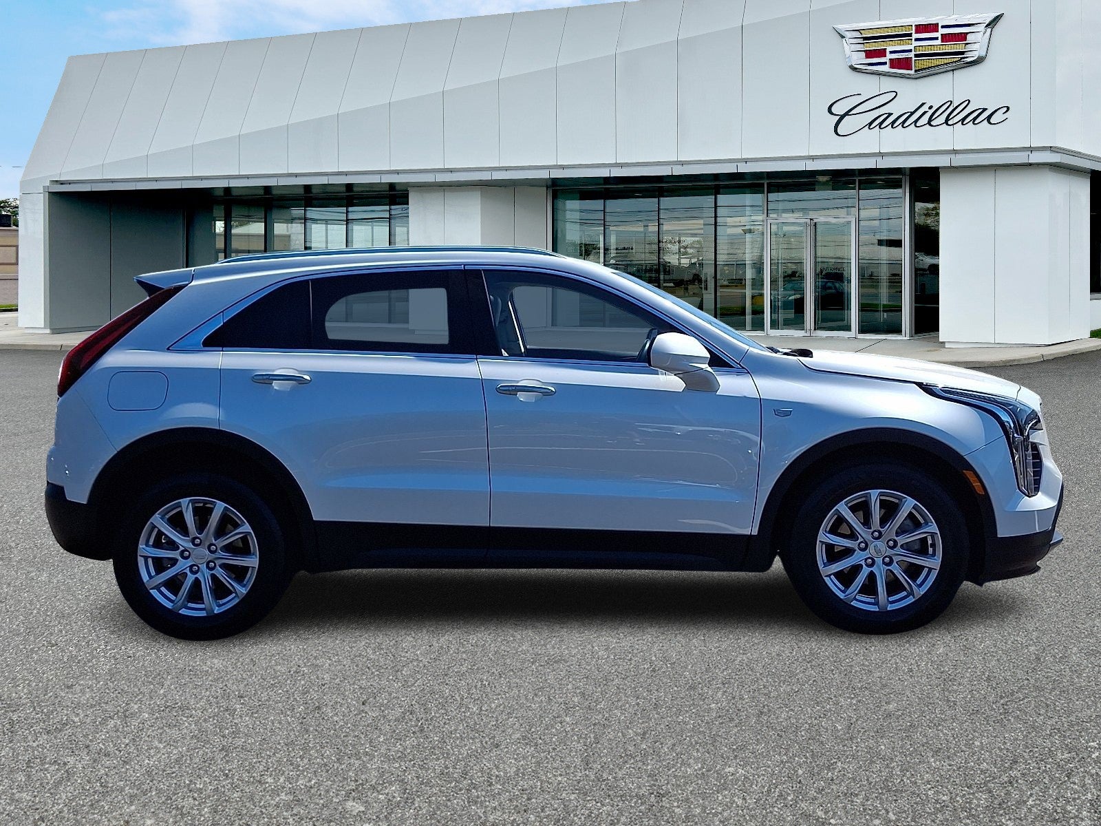 2023 Cadillac XT4 Luxury