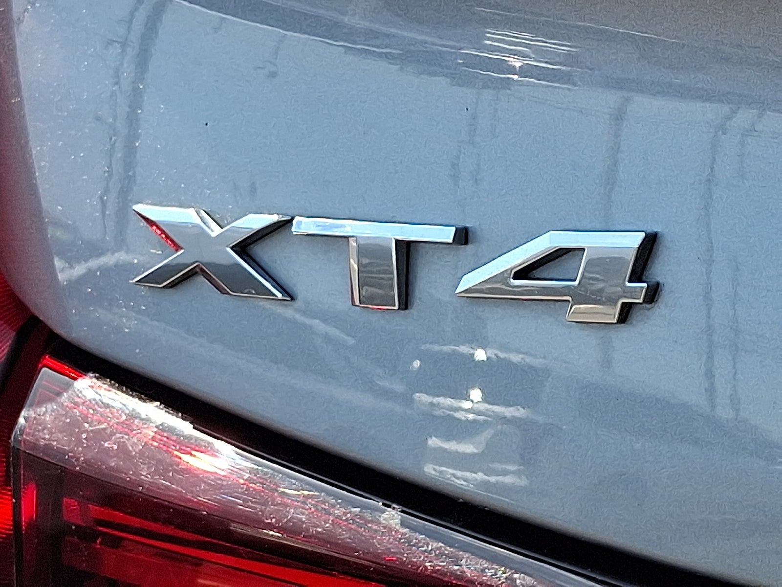 2023 Cadillac XT4 Luxury