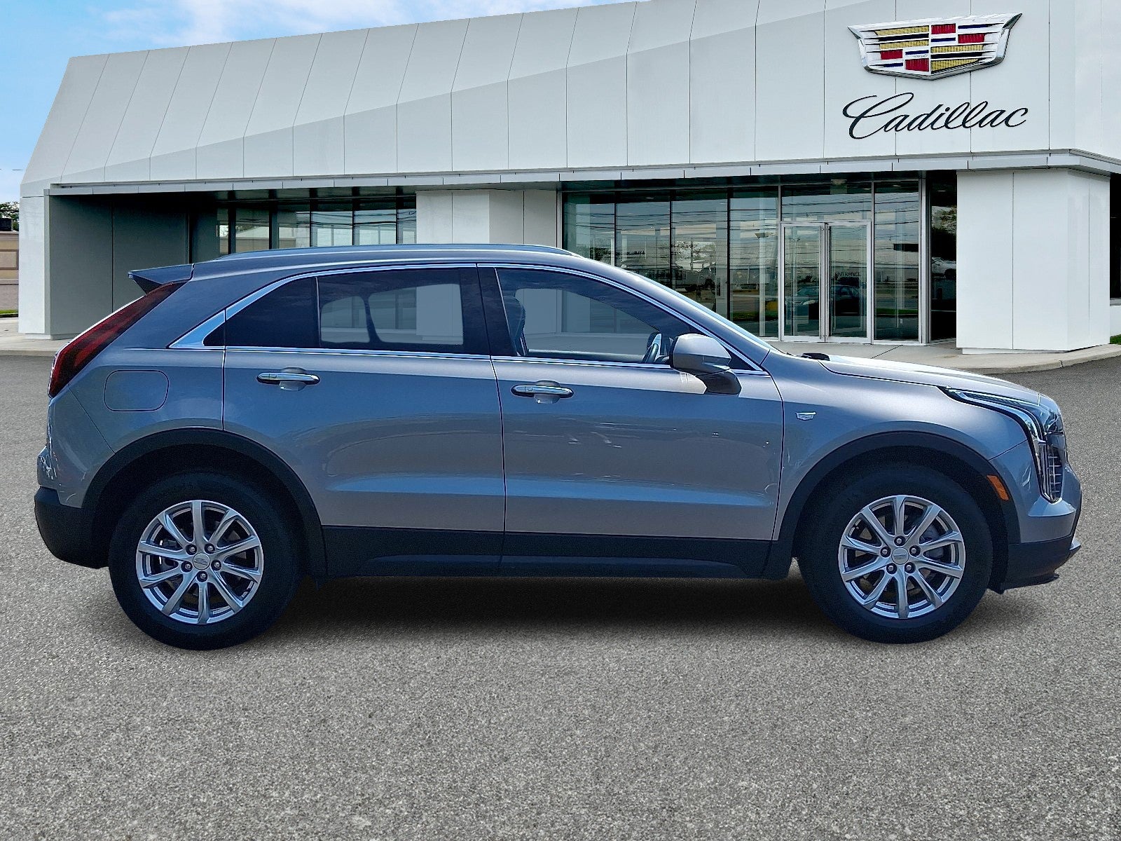 2023 Cadillac XT4 Luxury