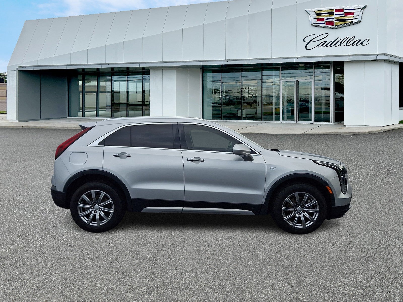 2019 Cadillac XT4 FWD Premium Luxury