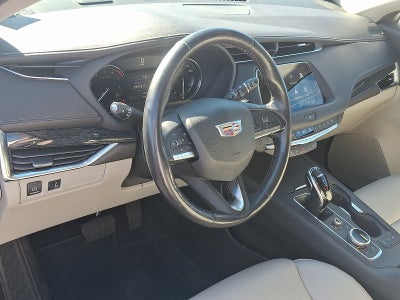 2021 Cadillac XT4 Premium Luxury