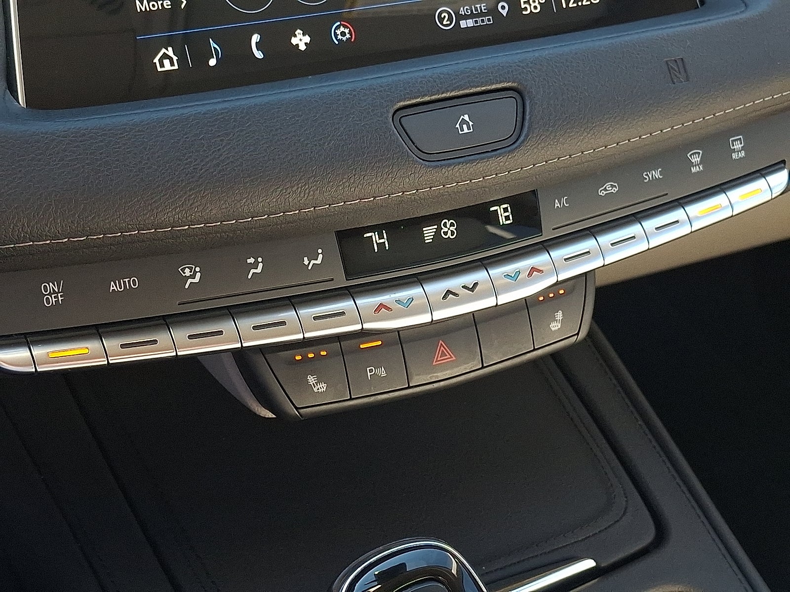 2021 Cadillac XT4 Premium Luxury