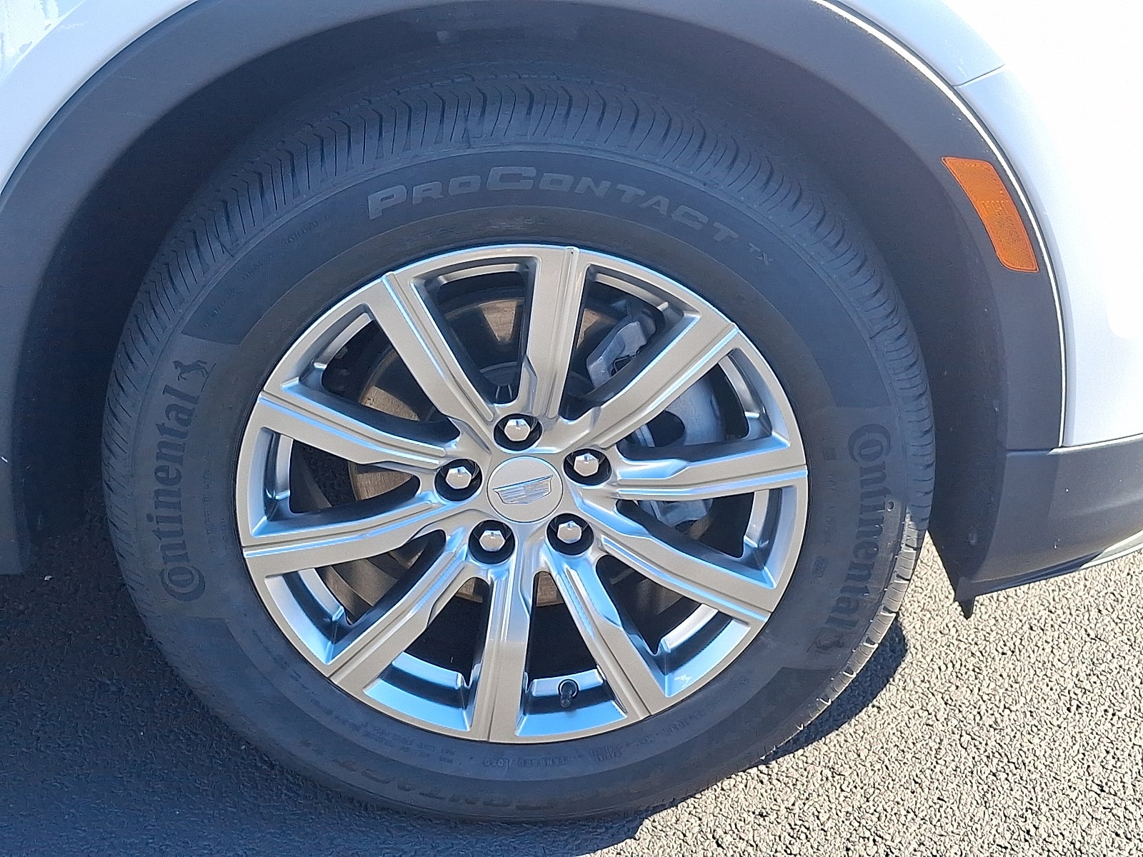 2021 Cadillac XT4 Premium Luxury