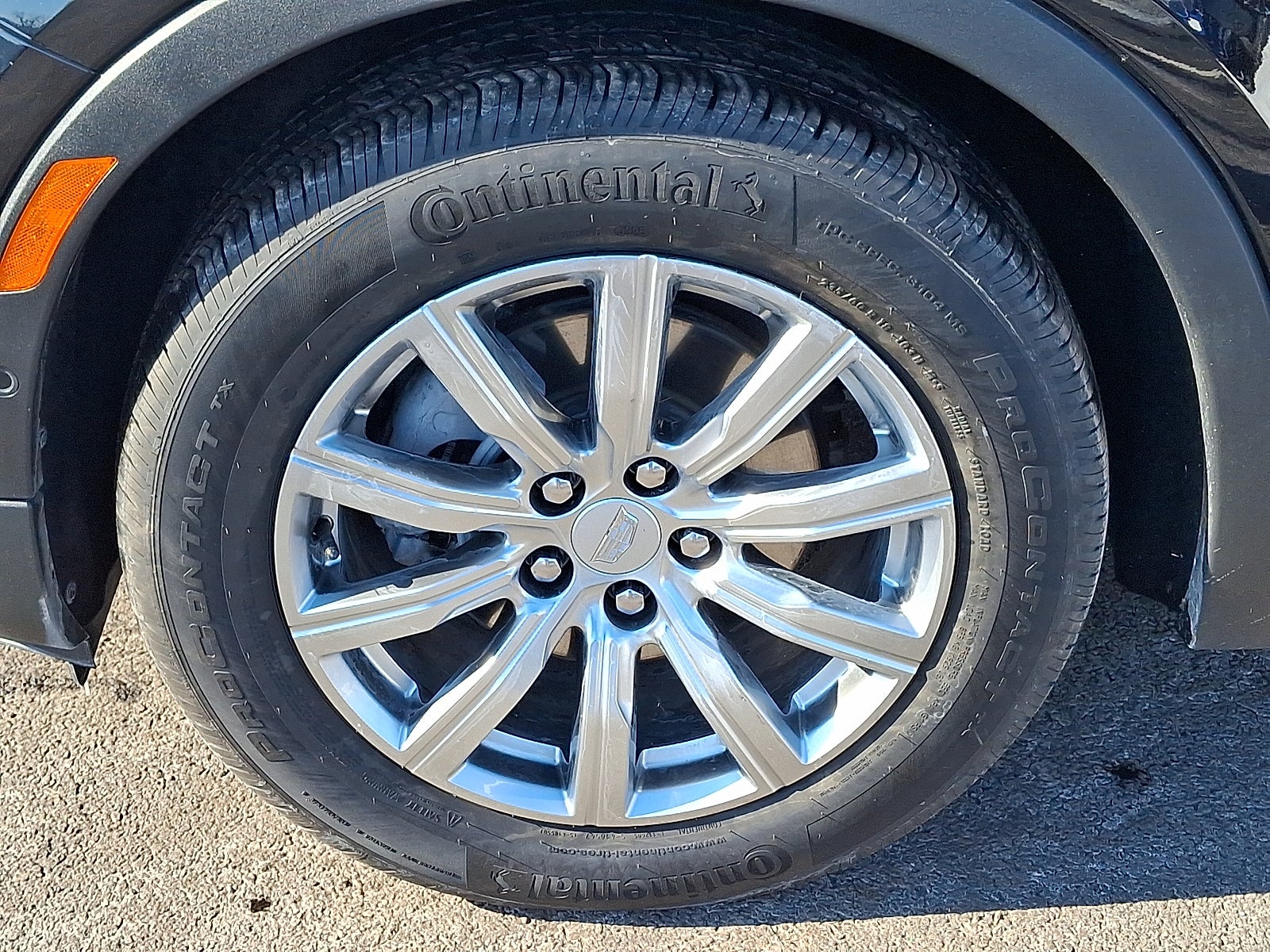 2022 Cadillac XT4 Premium Luxury