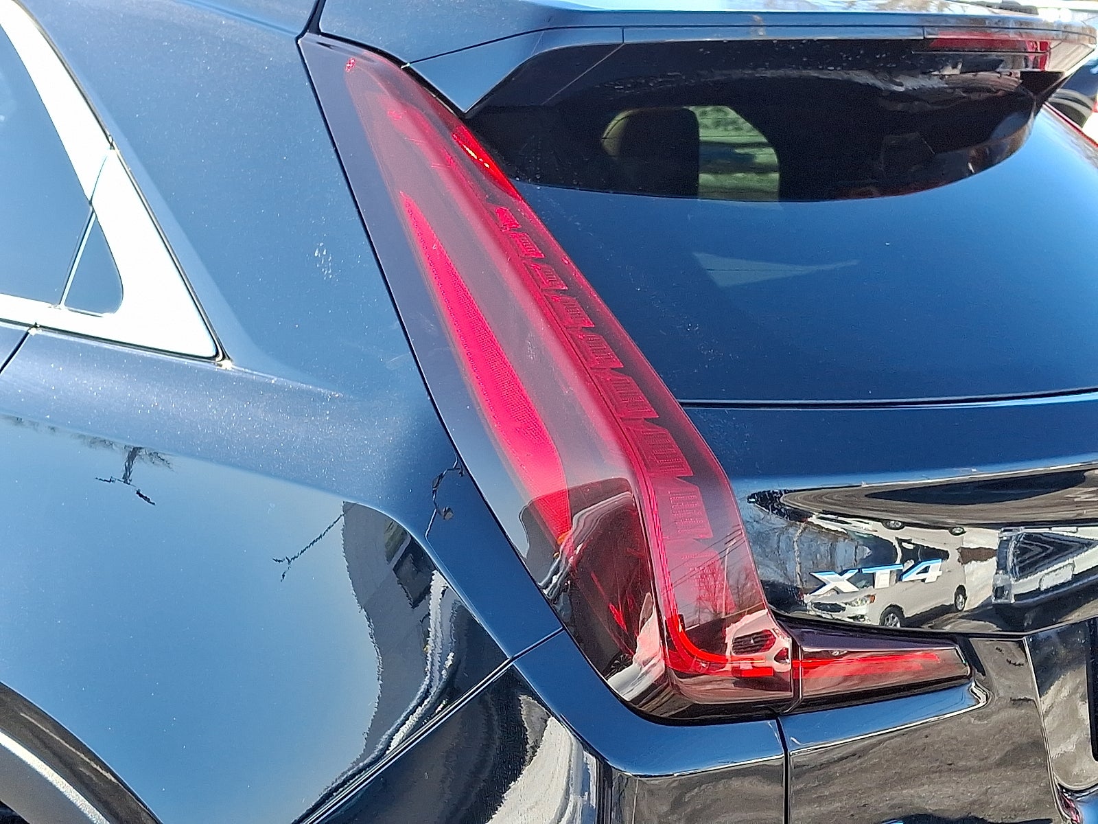 2022 Cadillac XT4 Premium Luxury