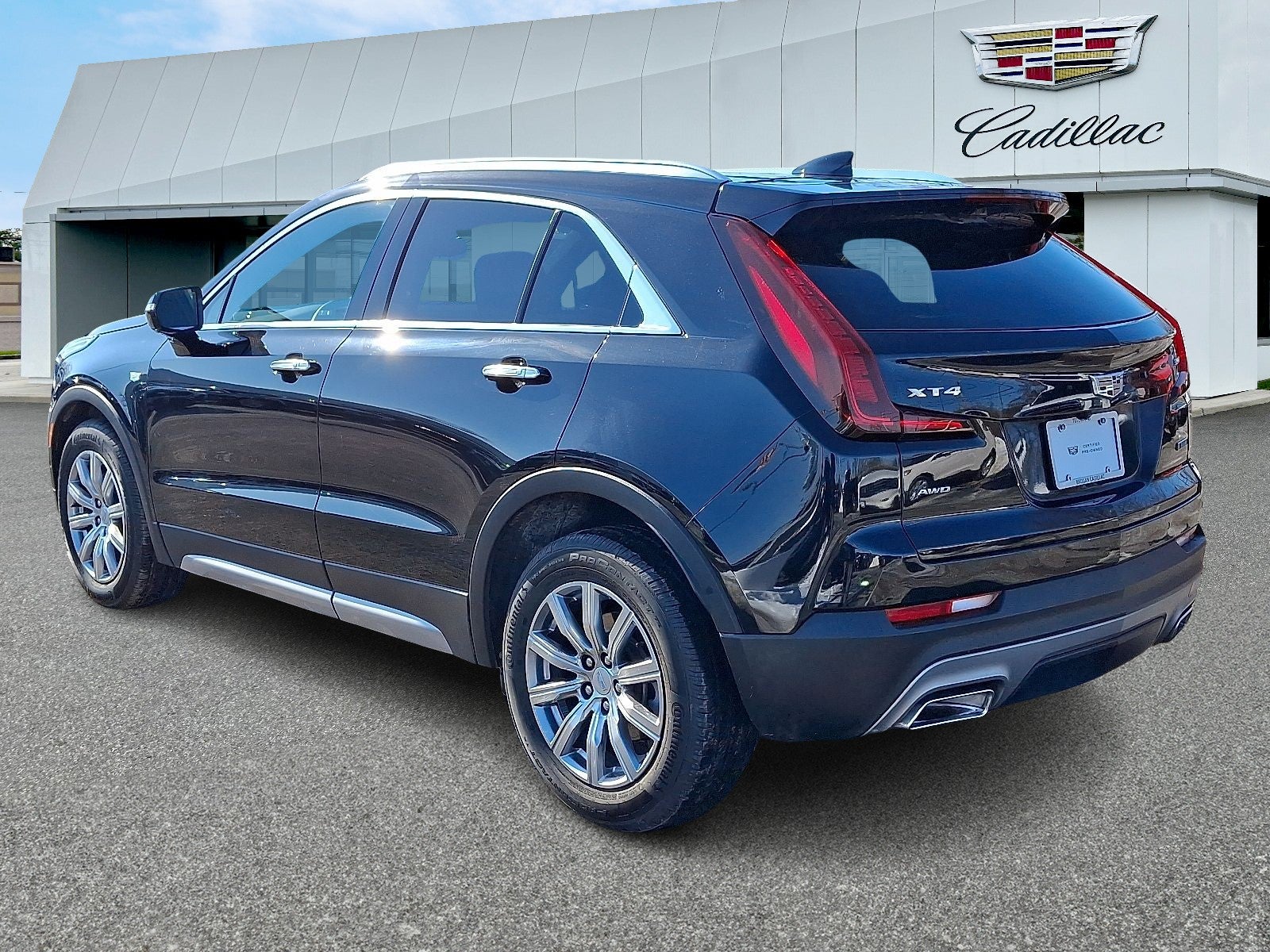 2022 Cadillac XT4 Premium Luxury