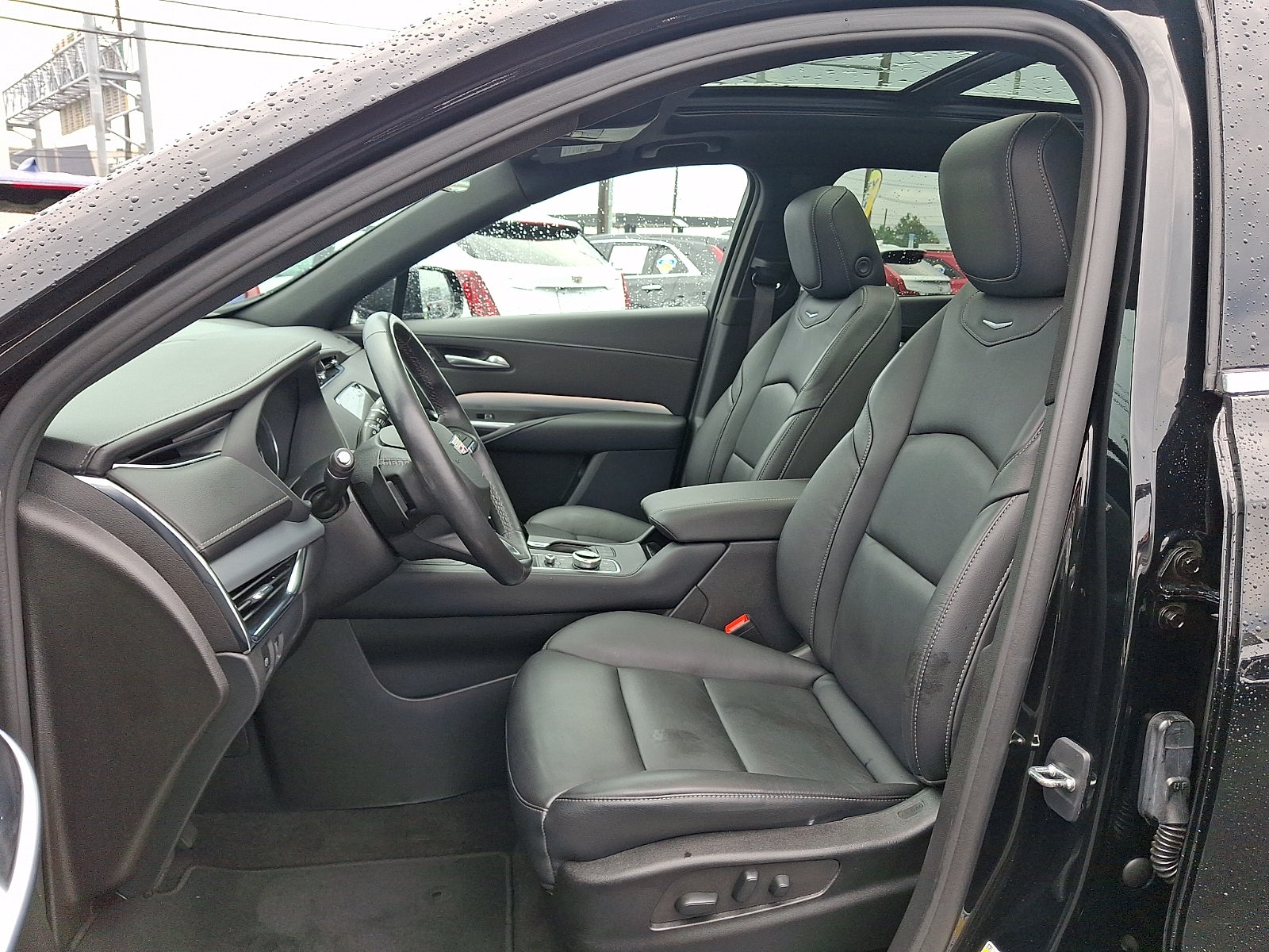 2023 Cadillac XT4 AWD Premium Luxury