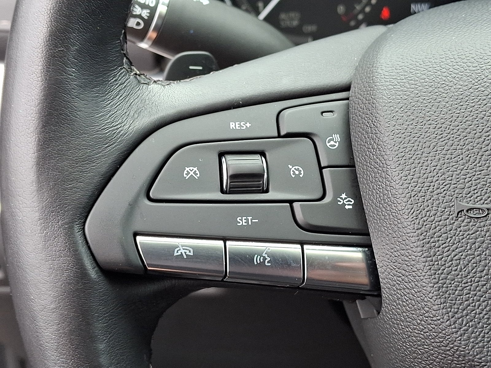 2023 Cadillac XT4 AWD Premium Luxury