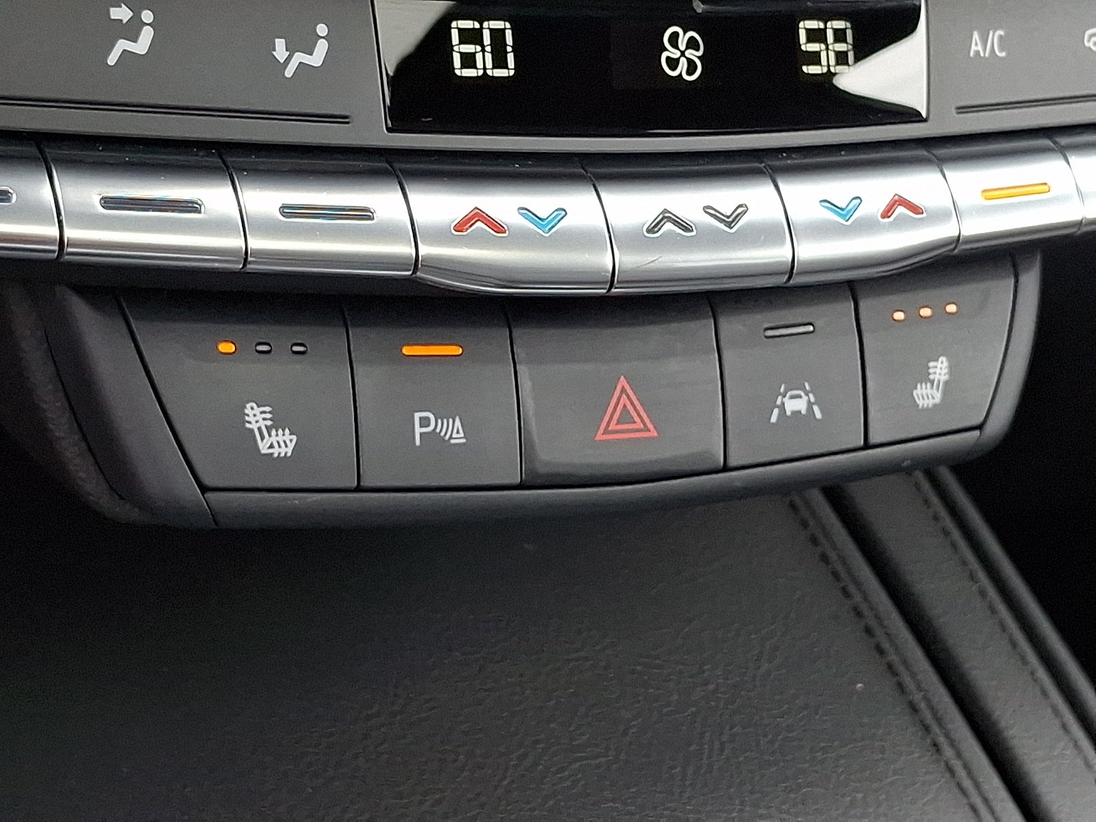 2023 Cadillac XT4 AWD Premium Luxury