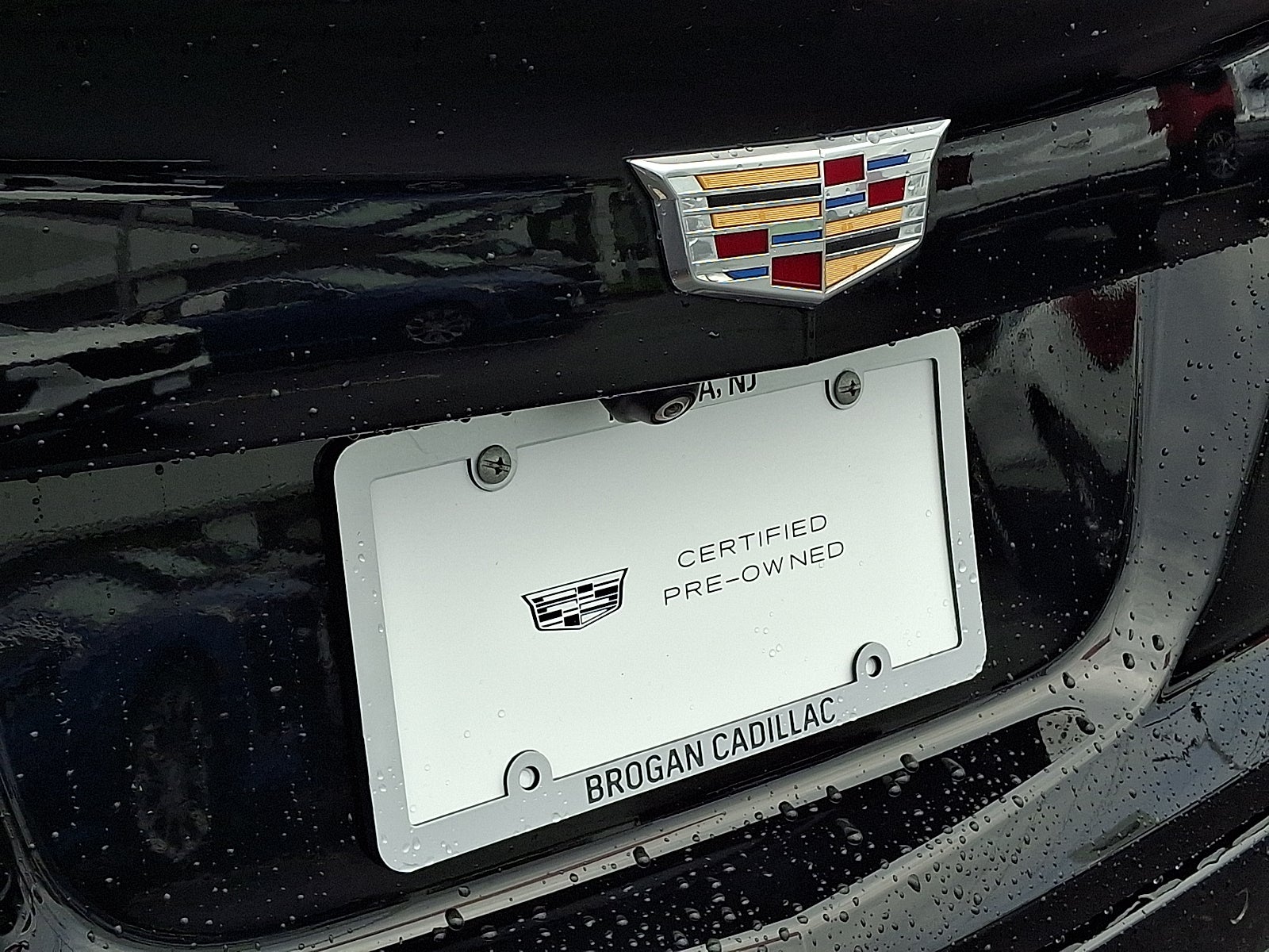 2023 Cadillac XT4 AWD Premium Luxury