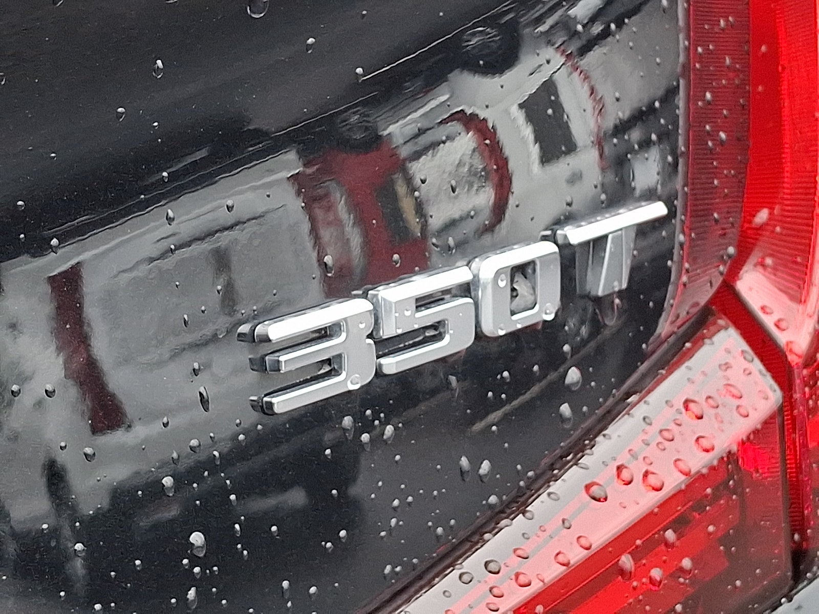 2023 Cadillac XT4 AWD Premium Luxury