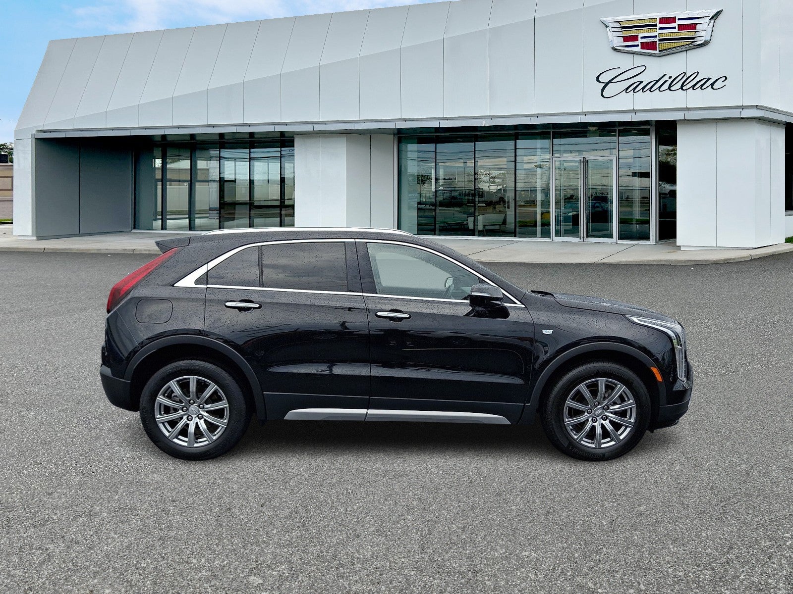 2023 Cadillac XT4 AWD Premium Luxury