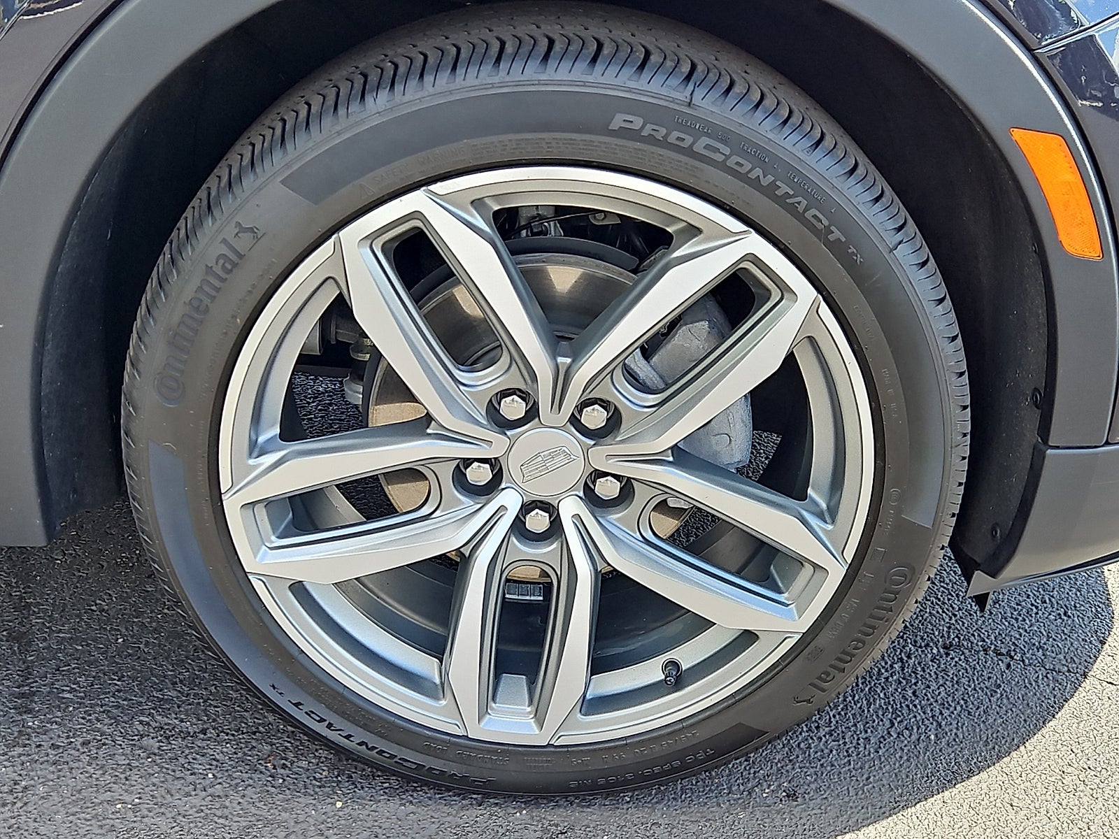 2023 Cadillac XT4 AWD Sport