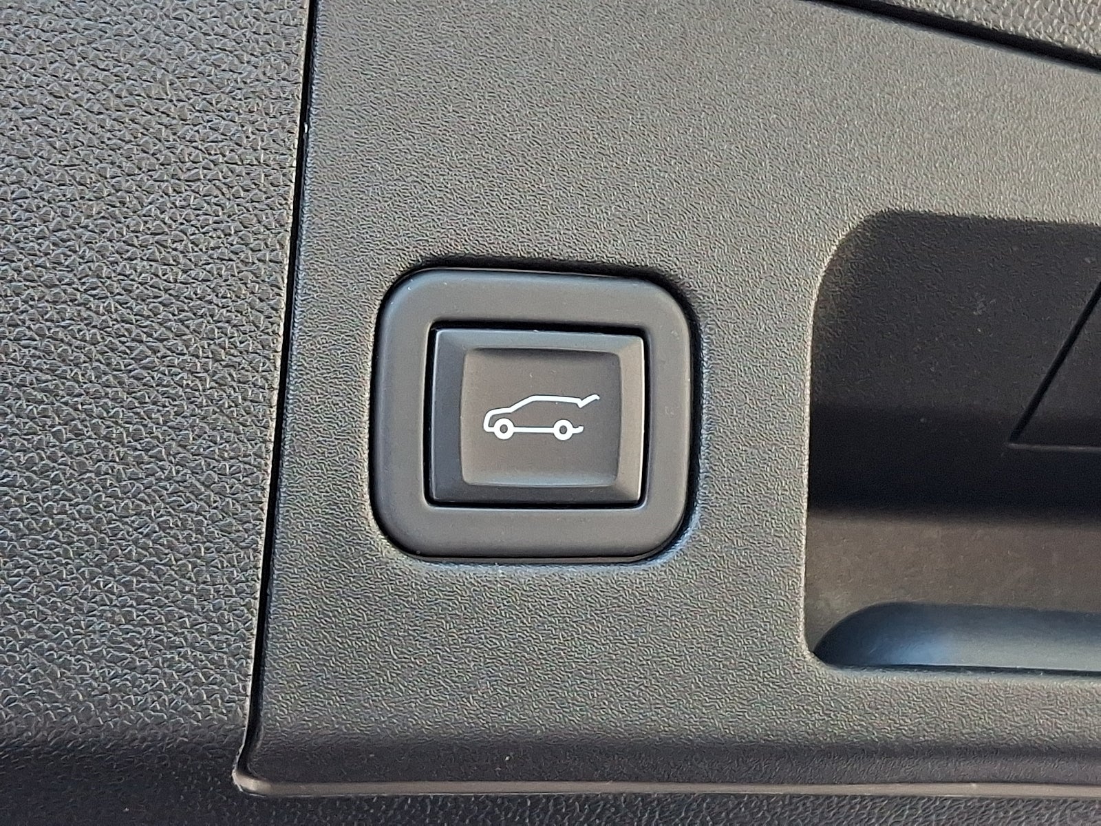 2023 Cadillac XT4 AWD Sport
