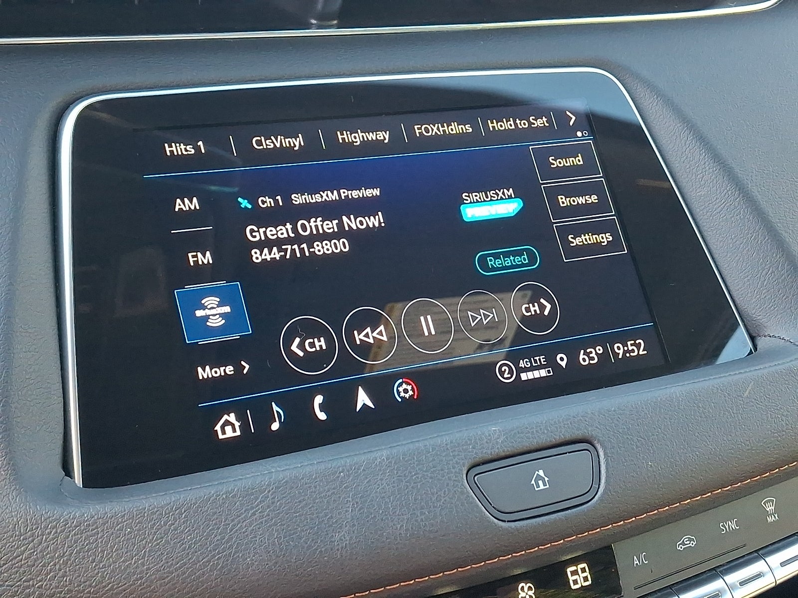 2023 Cadillac XT4 AWD Sport