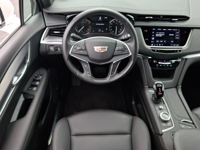 2023 Cadillac XT5 Luxury