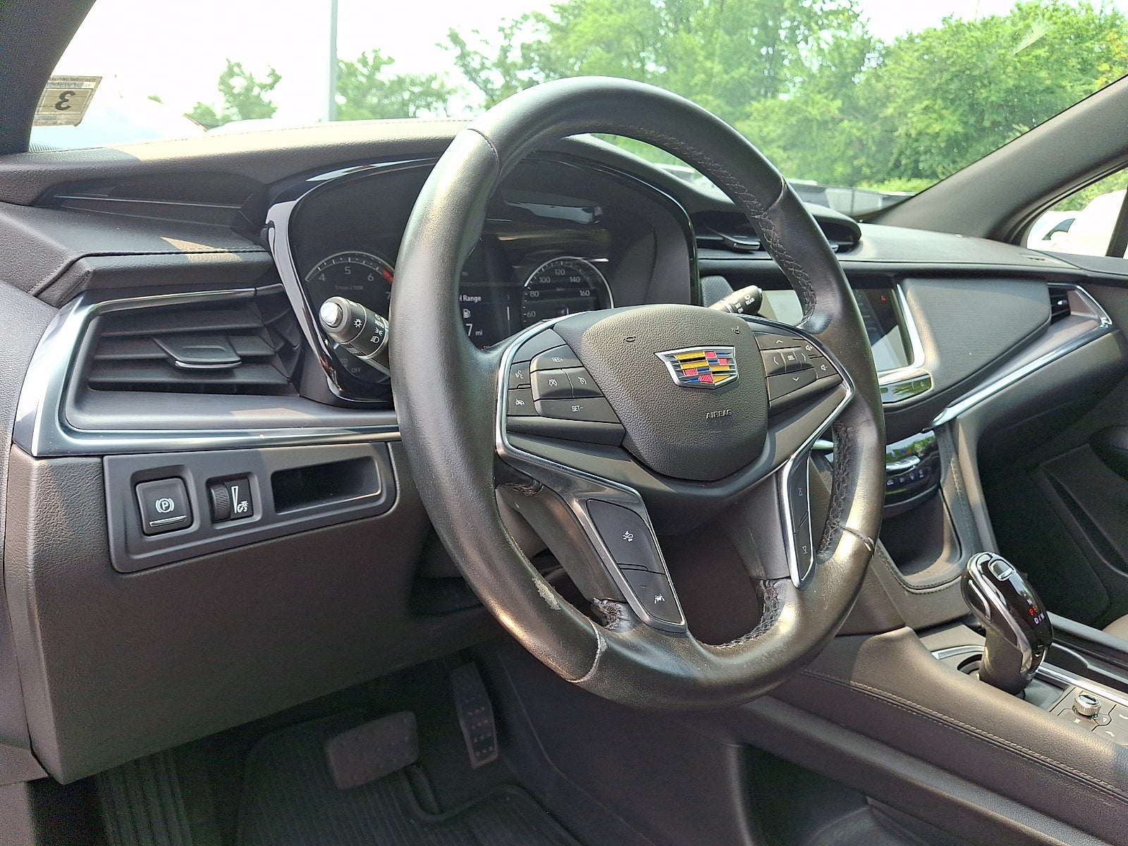 2023 Cadillac XT5 Luxury